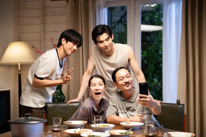 จา - พชร สวนศรี