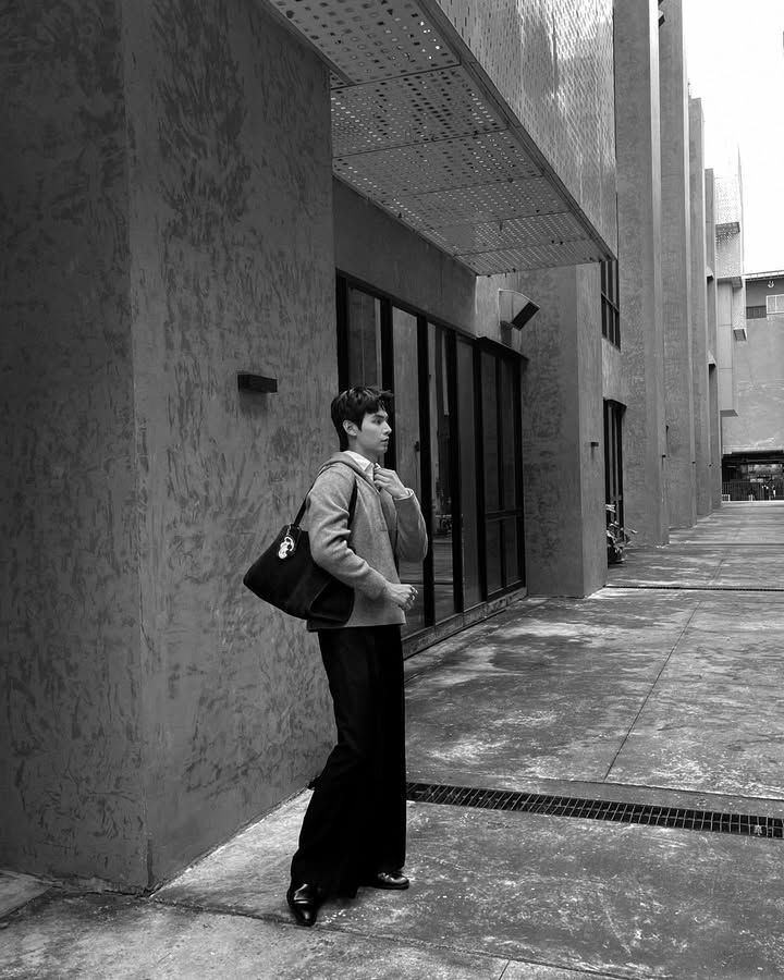 จา - พชร สวนศรี