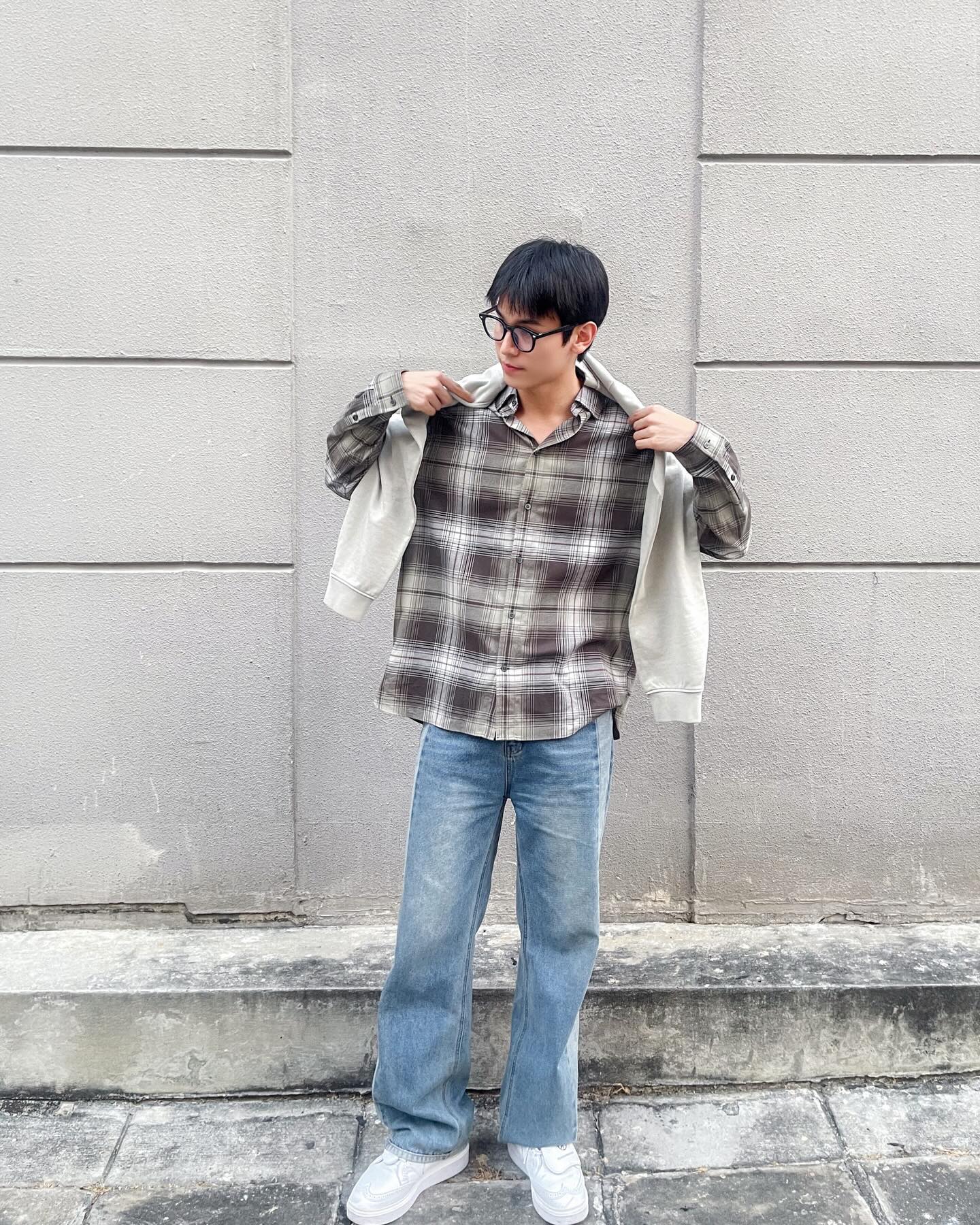 จา - พชร สวนศรี