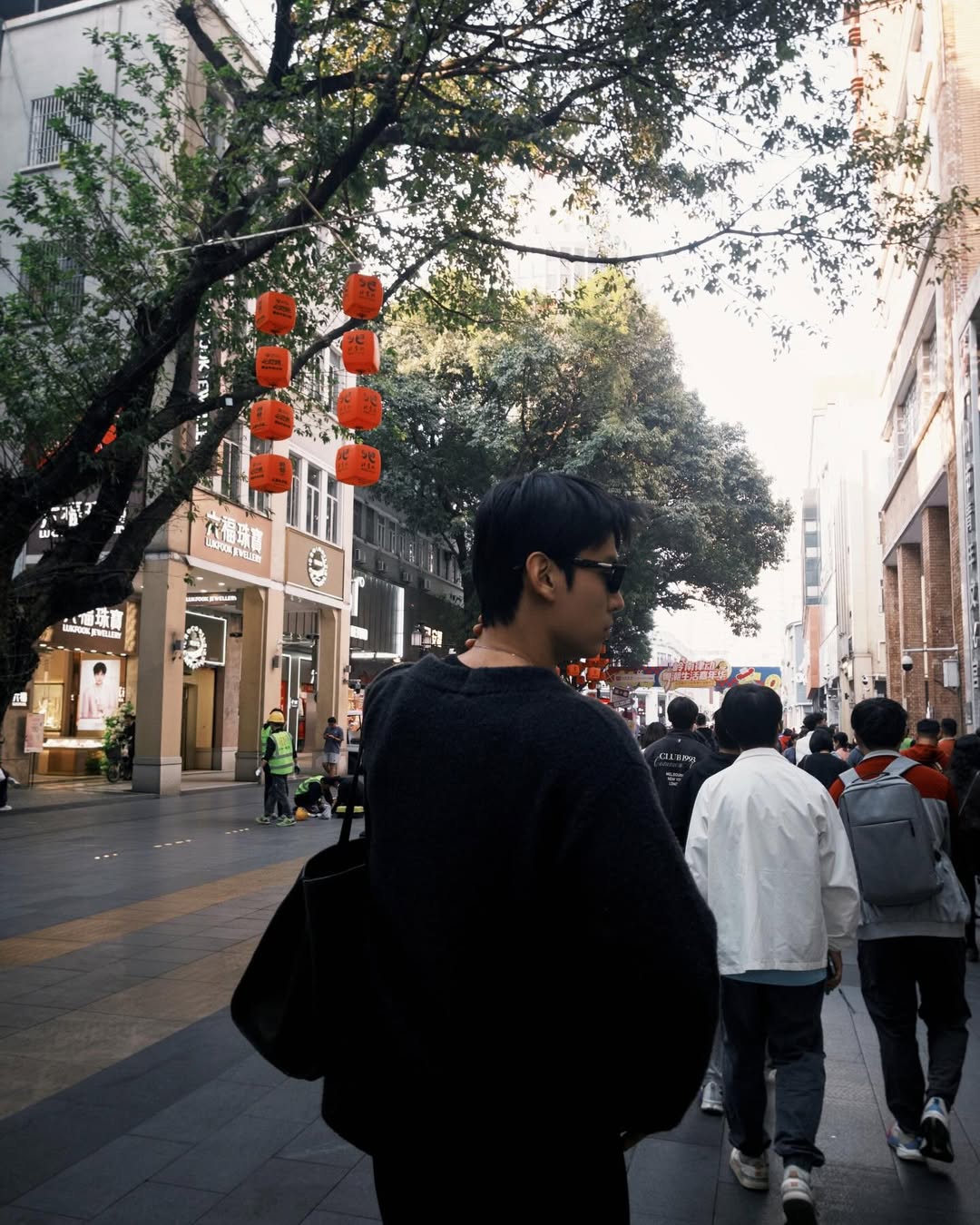 จา - พชร สวนศรี