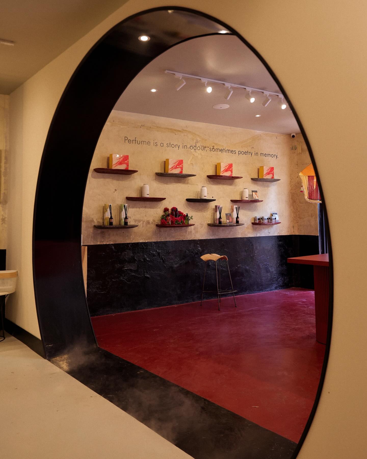 จา - พชร สวนศรี