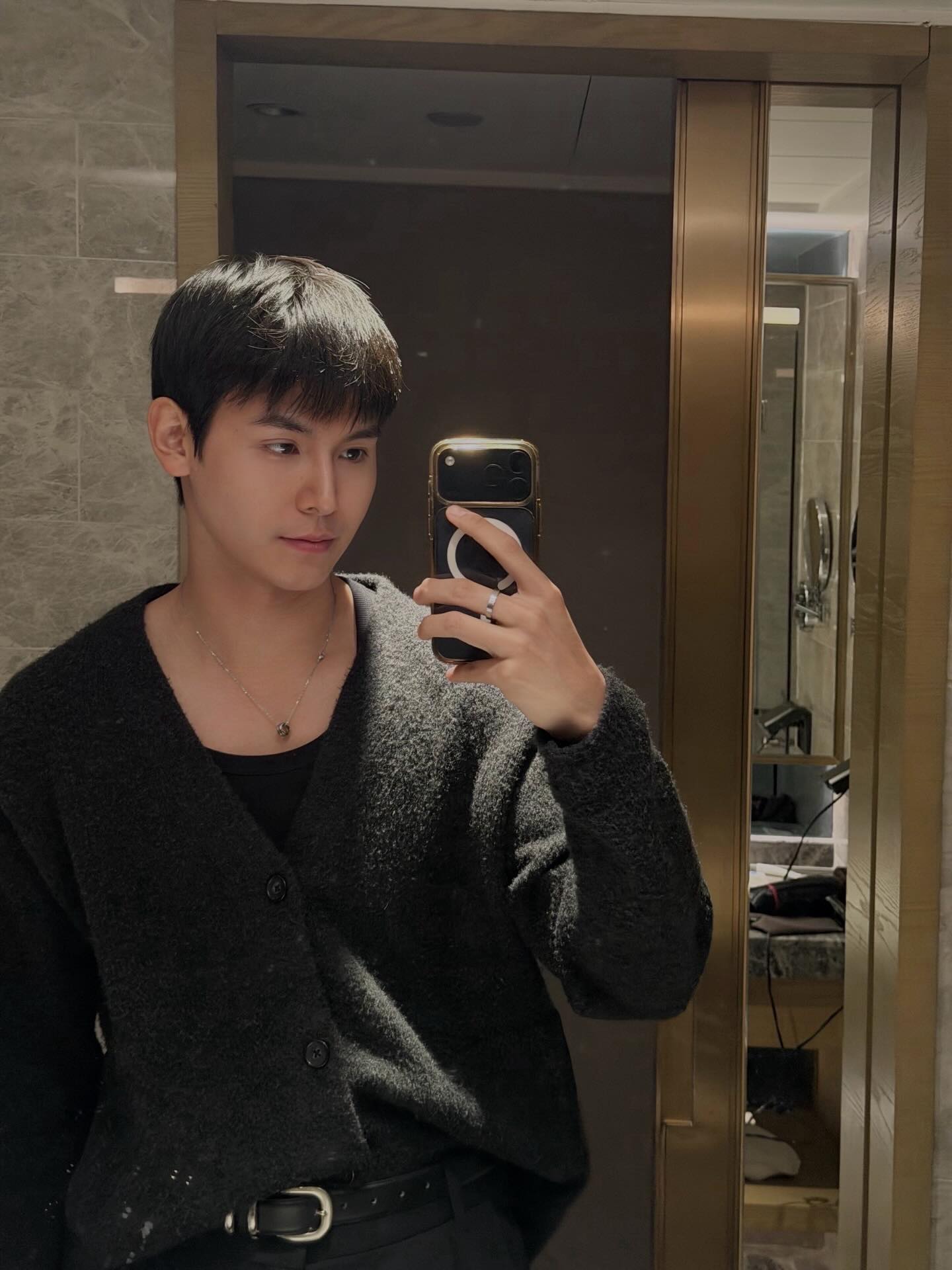 จา - พชร สวนศรี