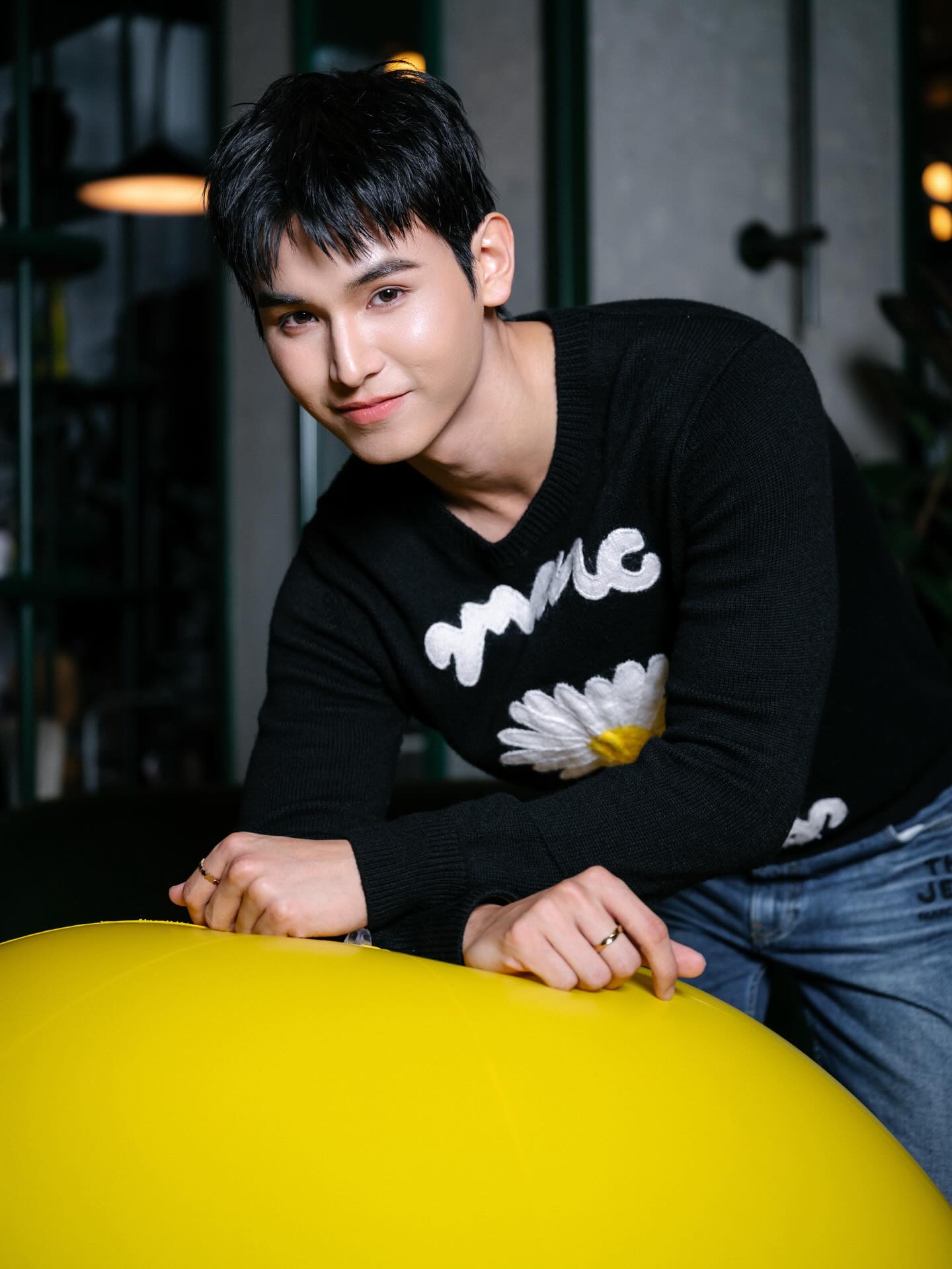 จา - พชร สวนศรี