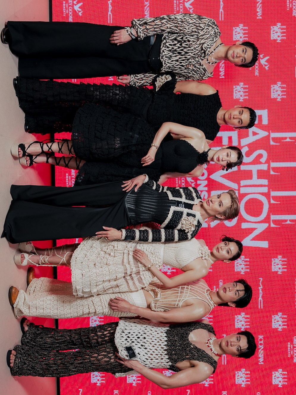 จา - พชร สวนศรี