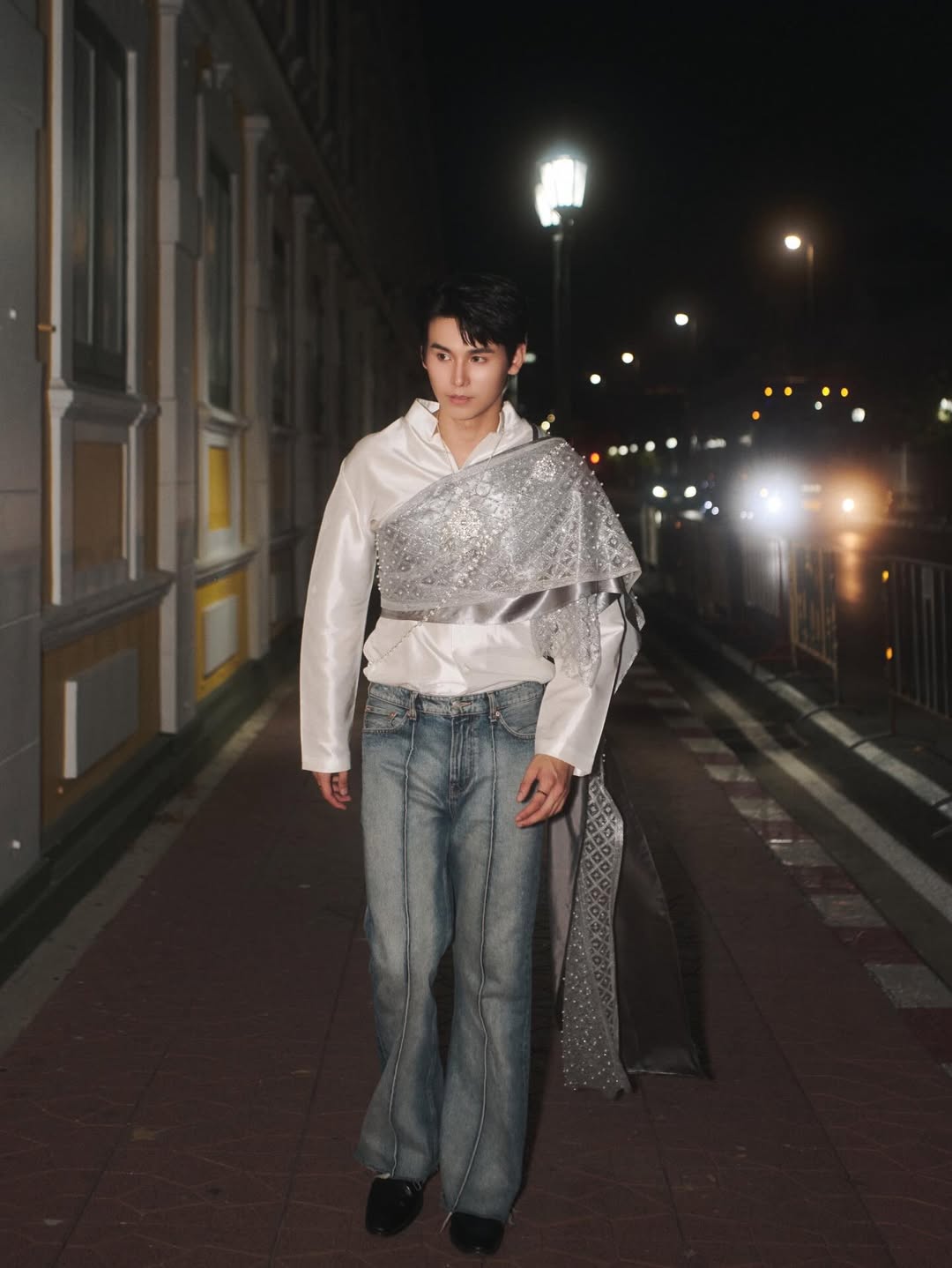 จา - พชร สวนศรี