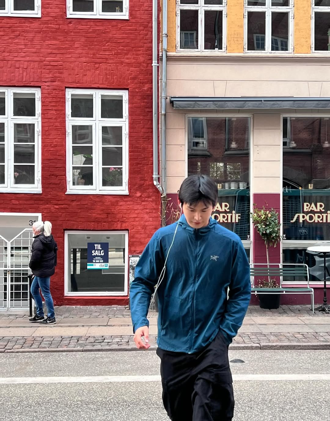 จา - พชร สวนศรี