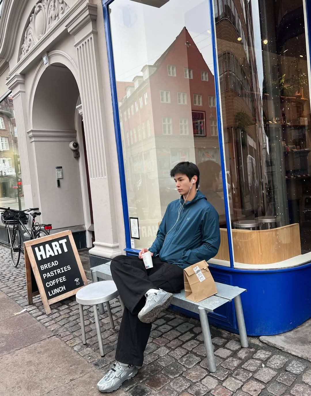 จา - พชร สวนศรี