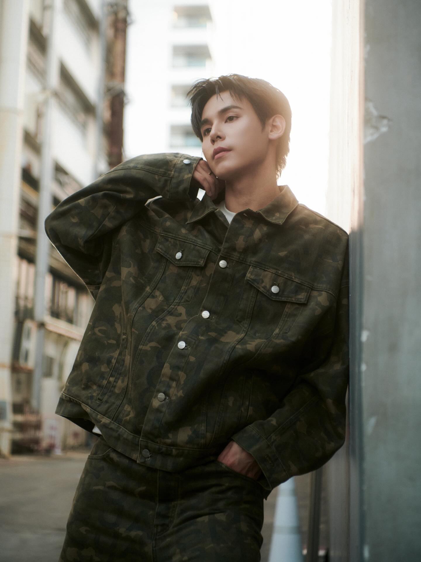 จา - พชร สวนศรี