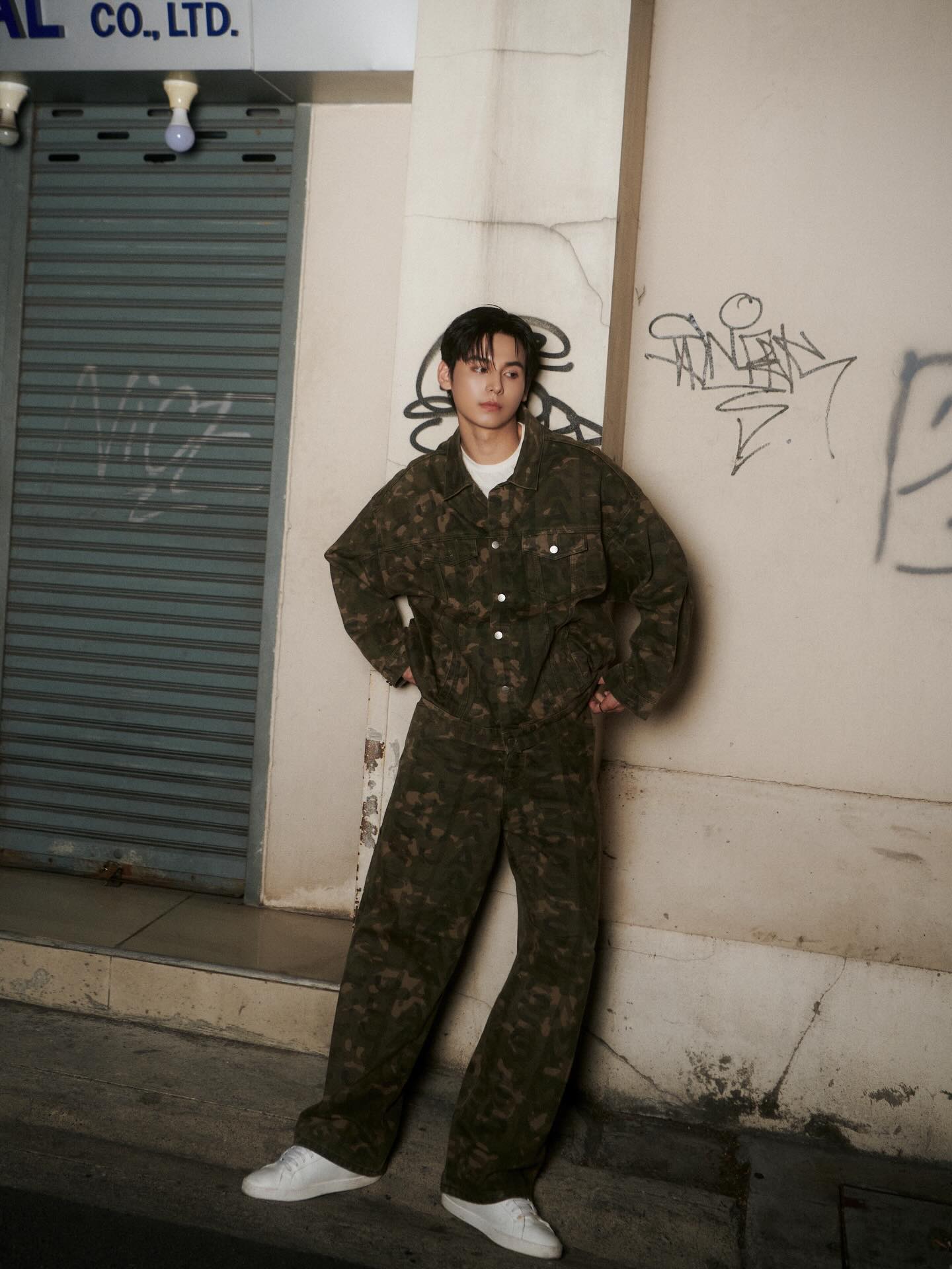 จา - พชร สวนศรี