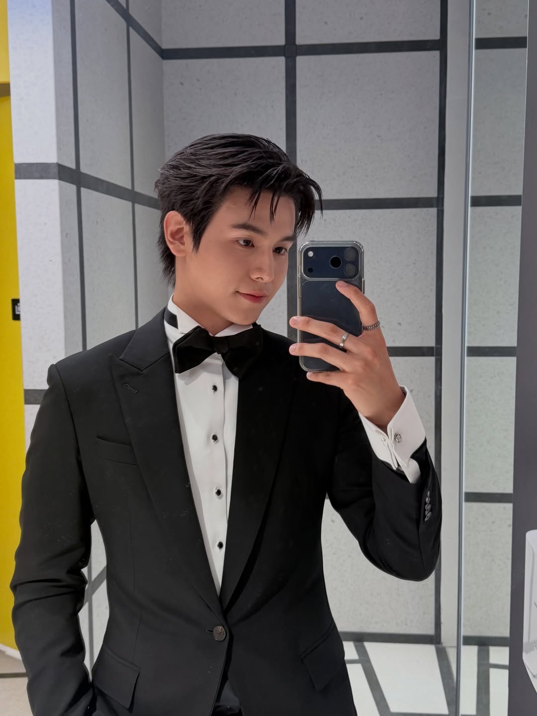 จา - พชร สวนศรี