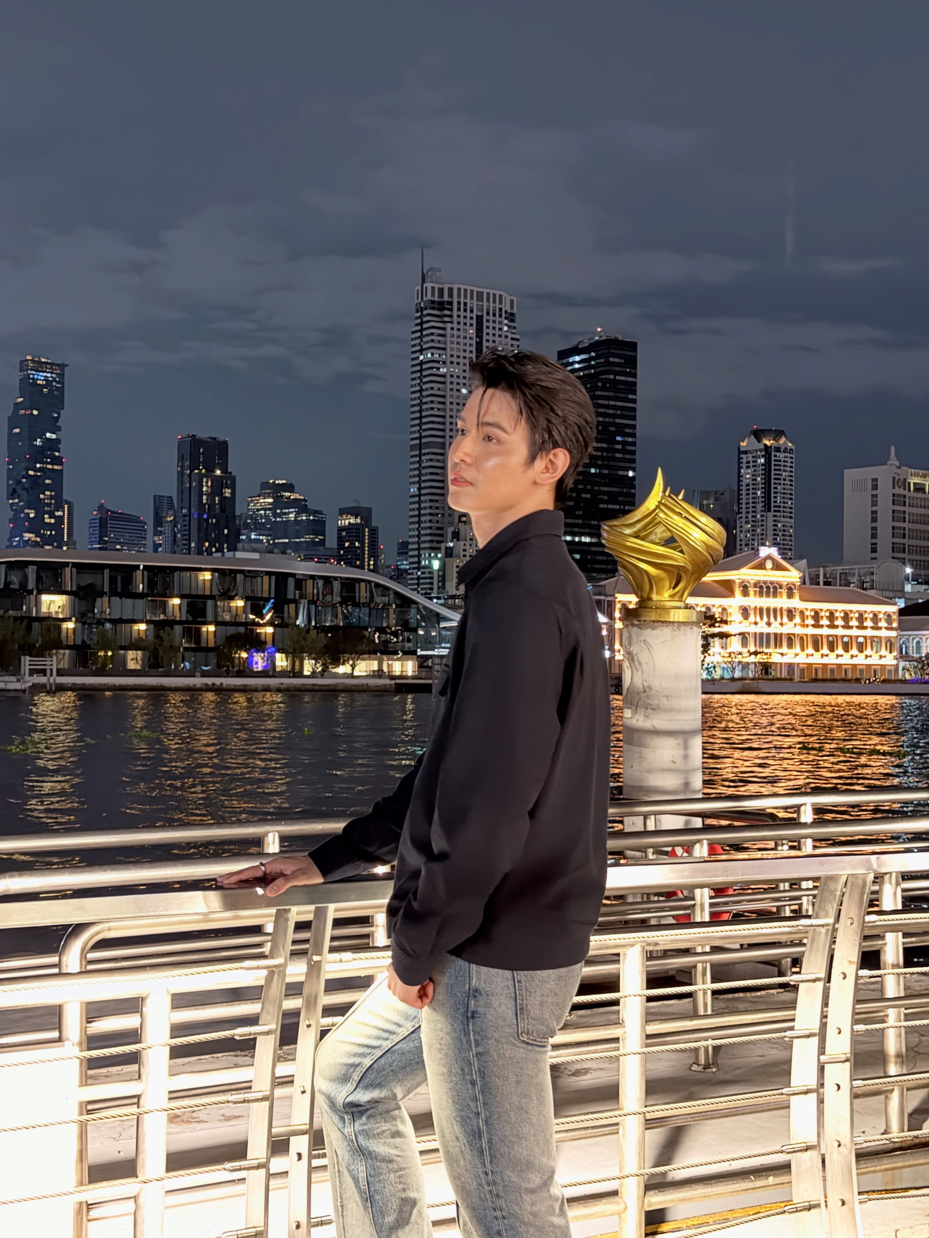 จา - พชร สวนศรี