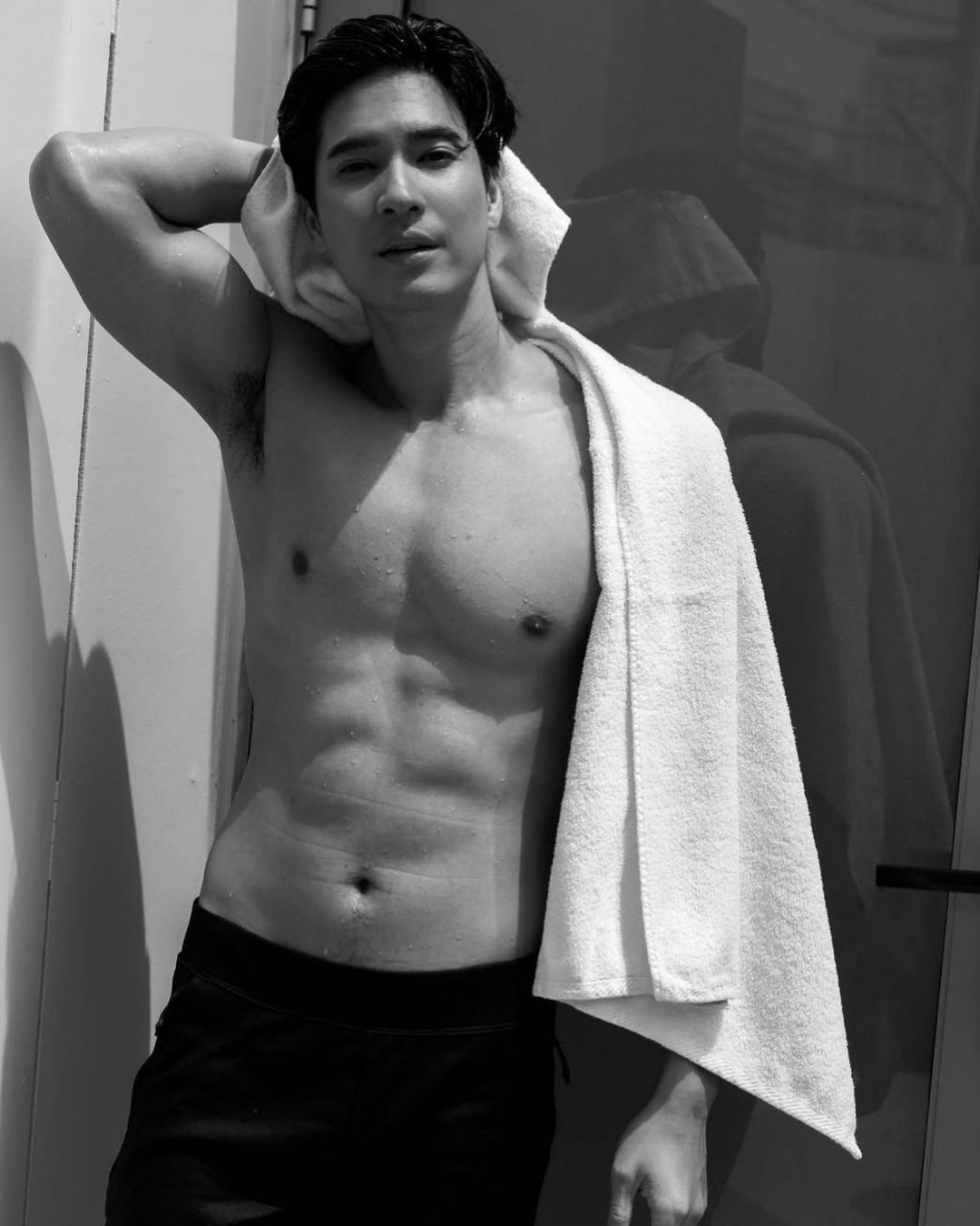 ไมค์ - ภัทรเดช สงวนความดี