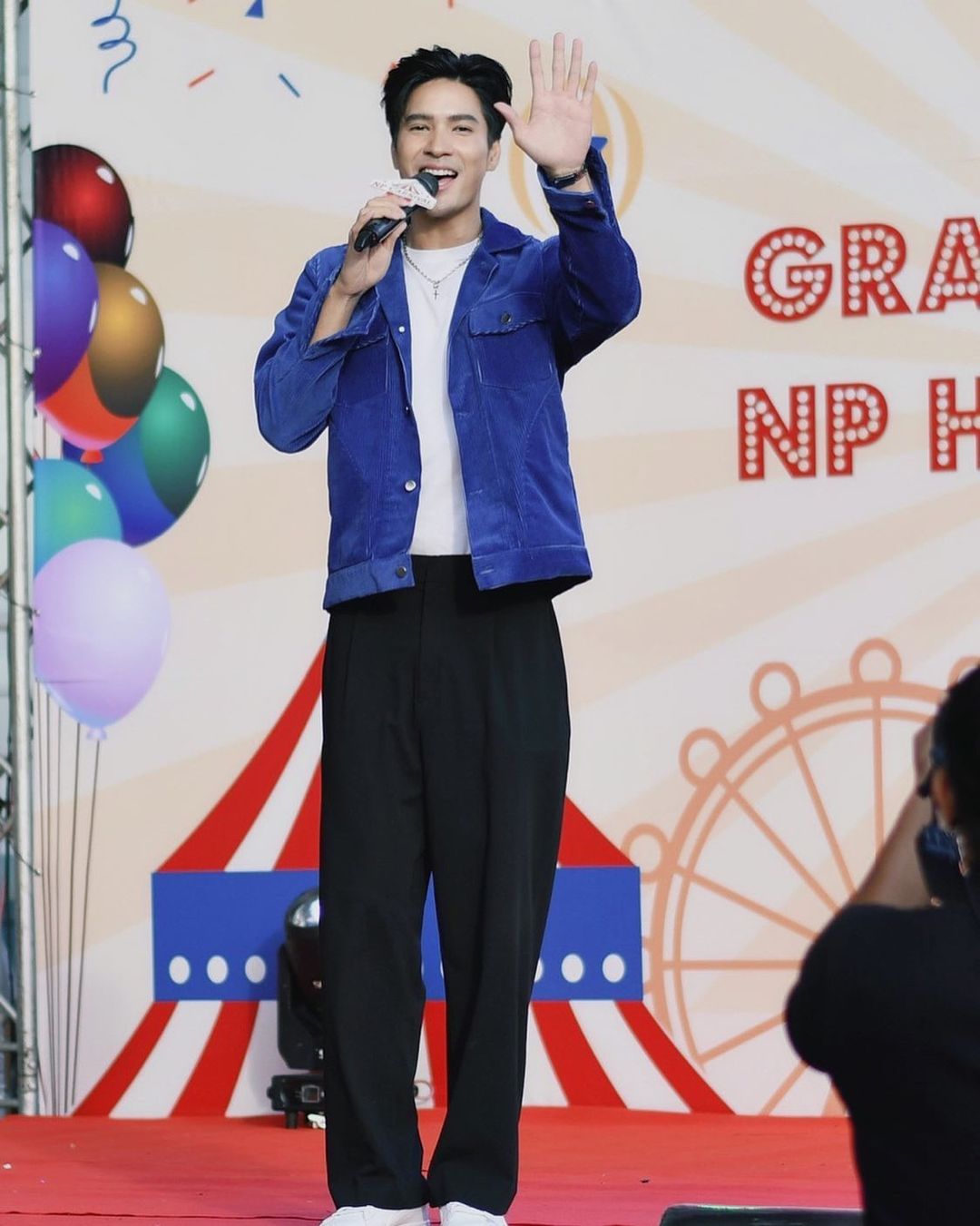 ไมค์ - ภัทรเดช สงวนความดี