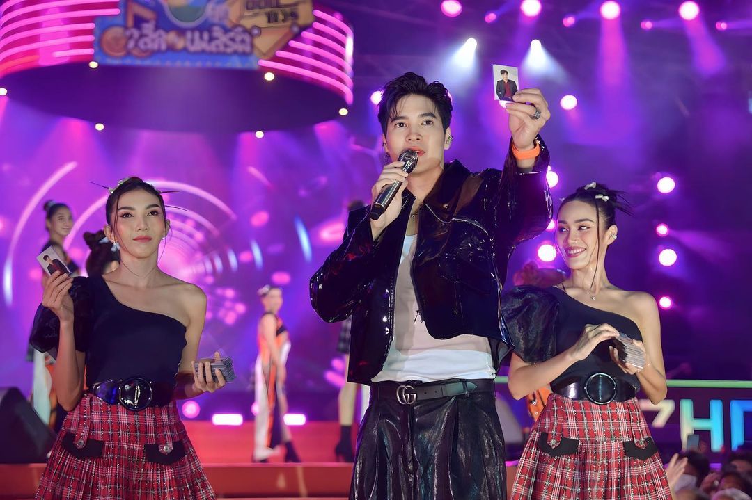 ไมค์ - ภัทรเดช สงวนความดี