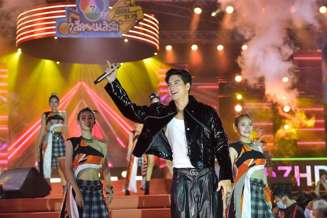 ไมค์ - ภัทรเดช สงวนความดี