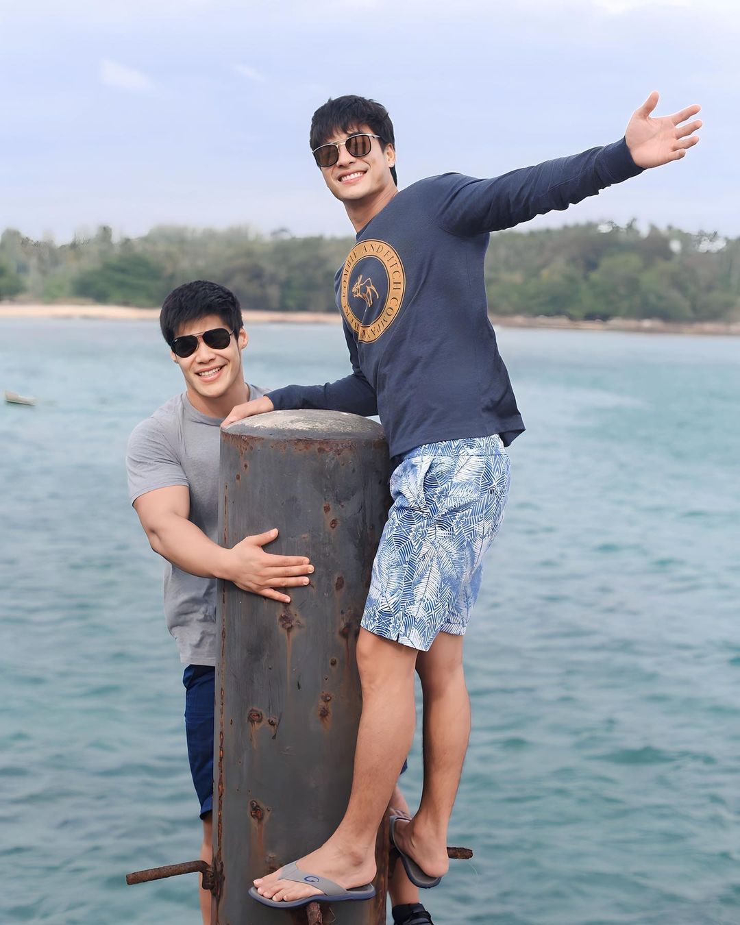 ไมค์ - ภัทรเดช สงวนความดี
