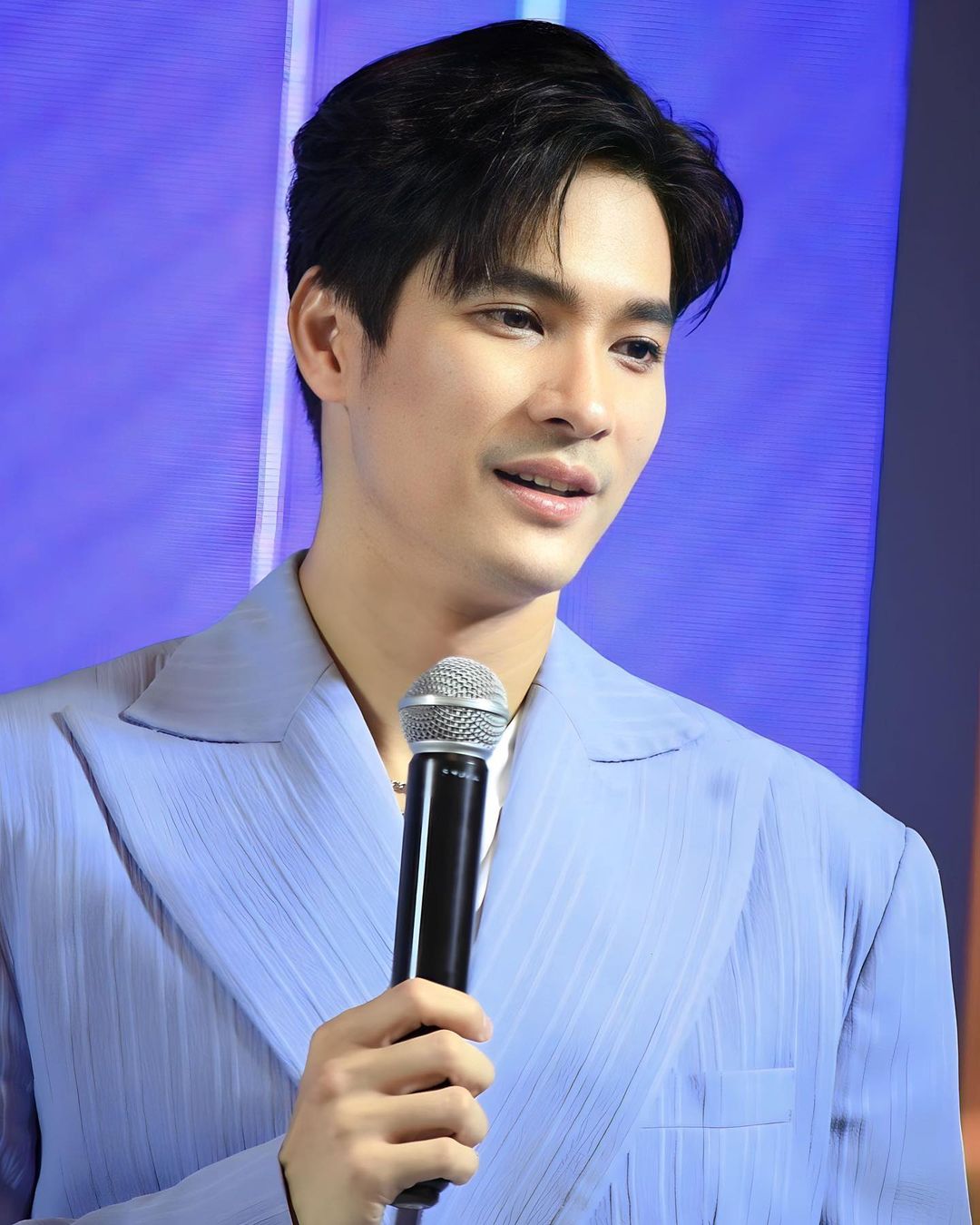 ไมค์ - ภัทรเดช สงวนความดี