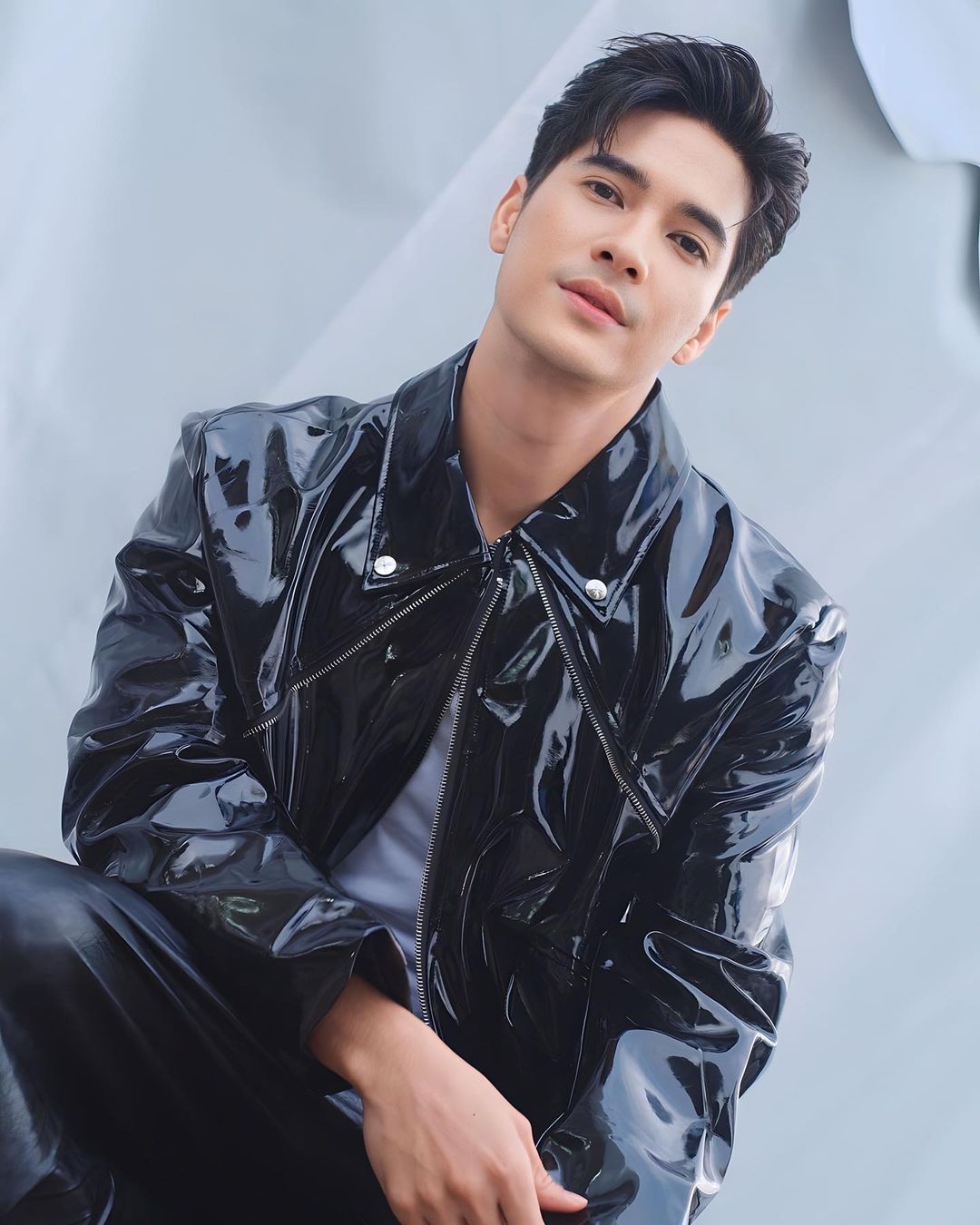 ไมค์ - ภัทรเดช สงวนความดี