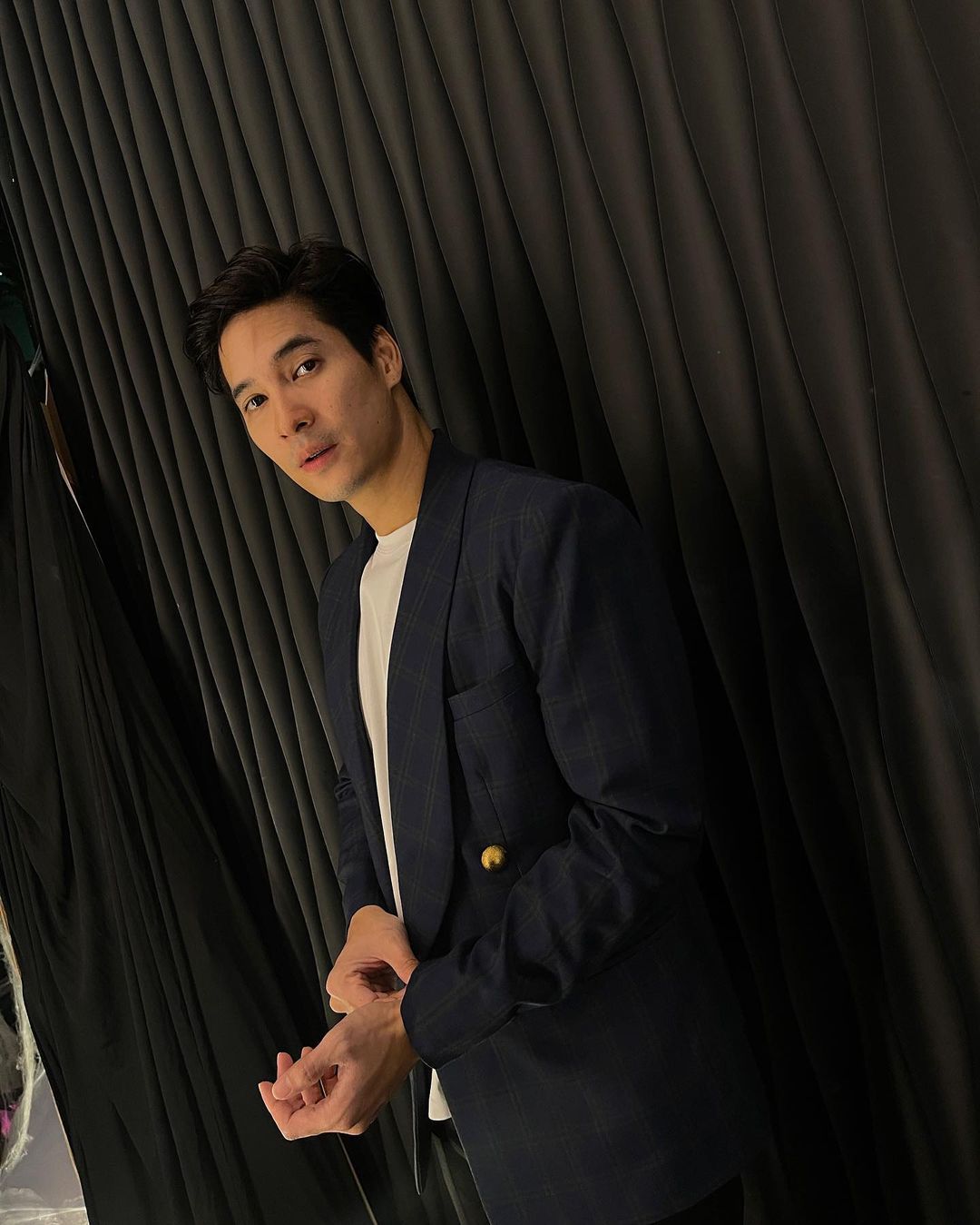 ไมค์ - ภัทรเดช สงวนความดี