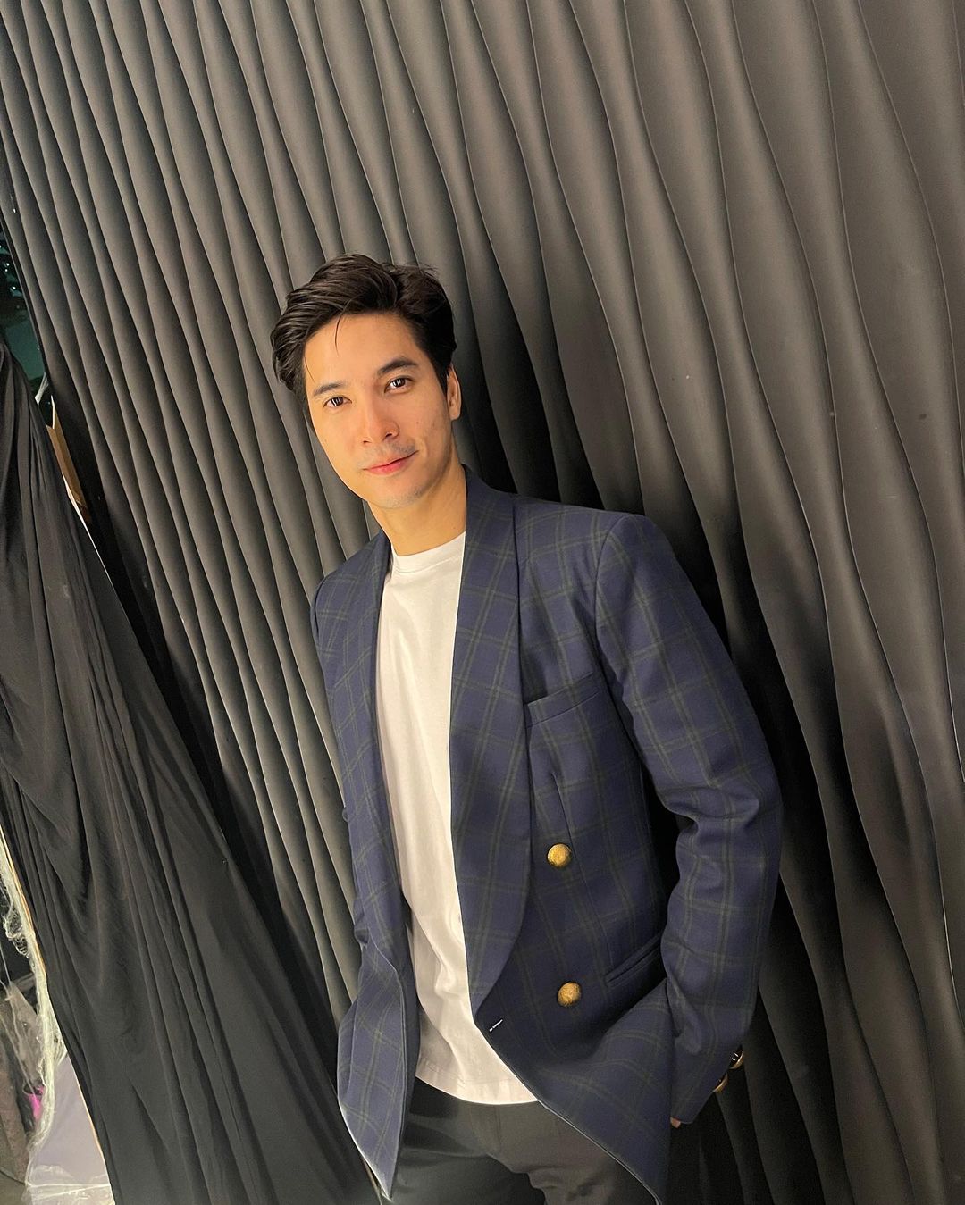 ไมค์ - ภัทรเดช สงวนความดี