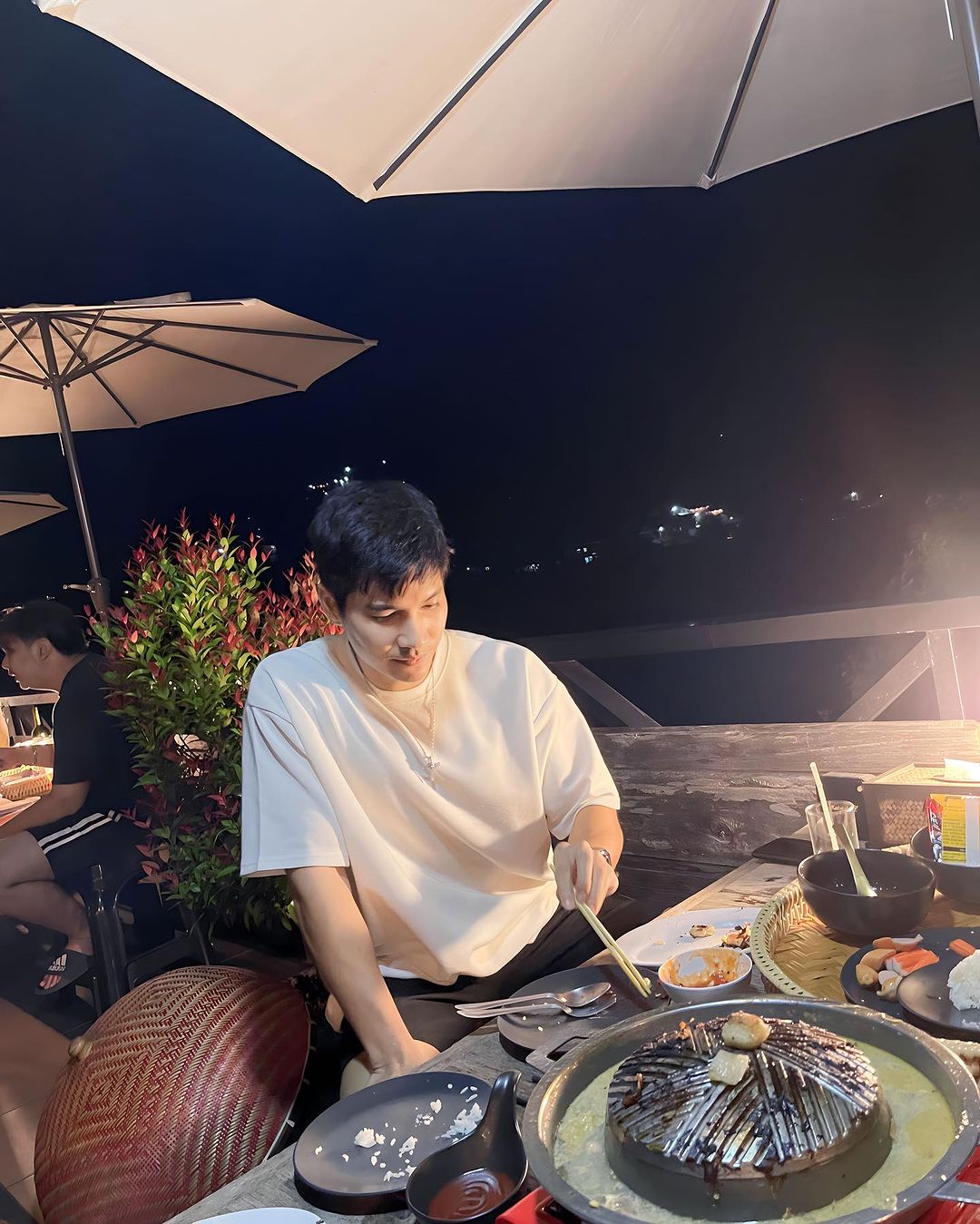 ไมค์ - ภัทรเดช สงวนความดี