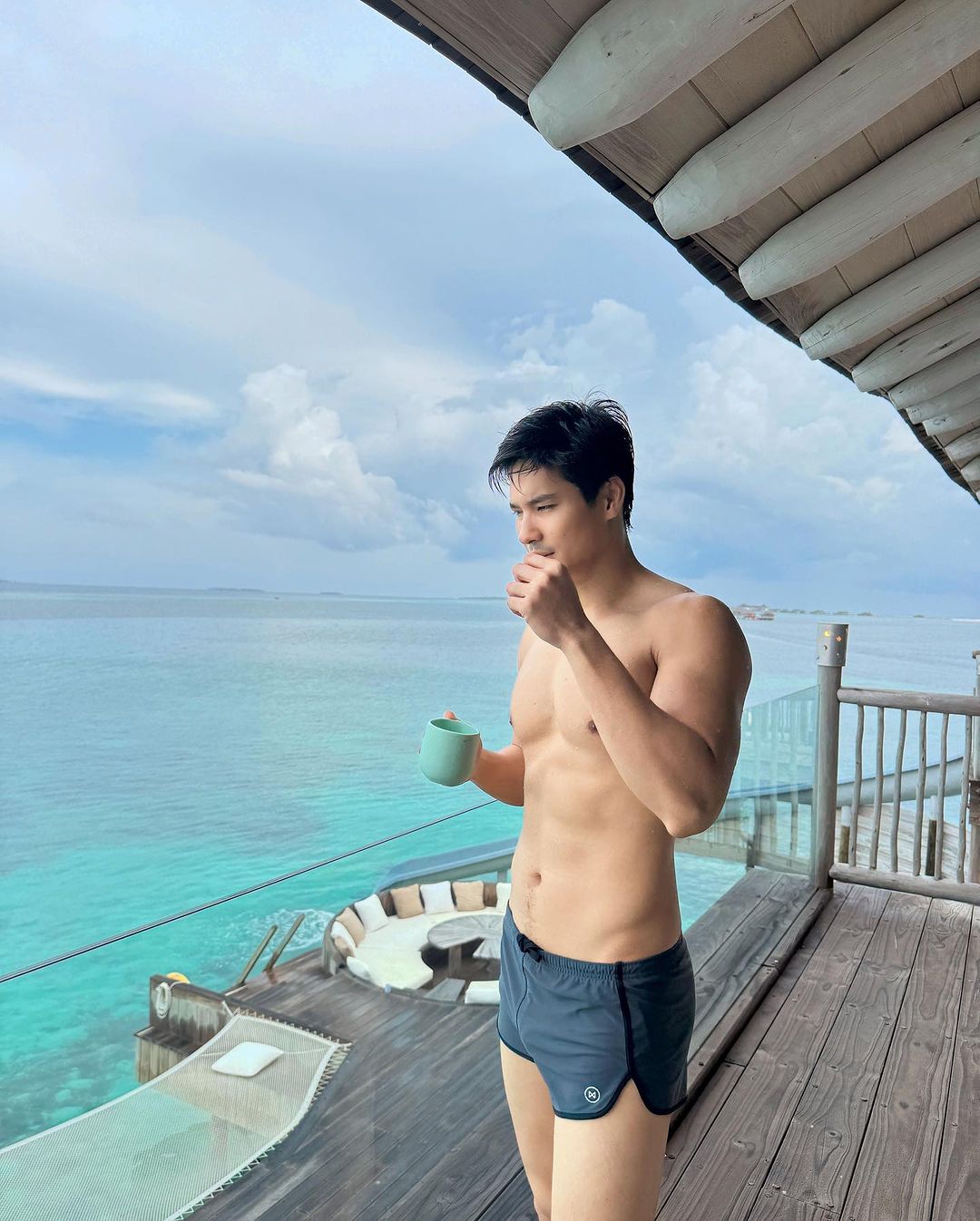 ไมค์ - ภัทรเดช สงวนความดี