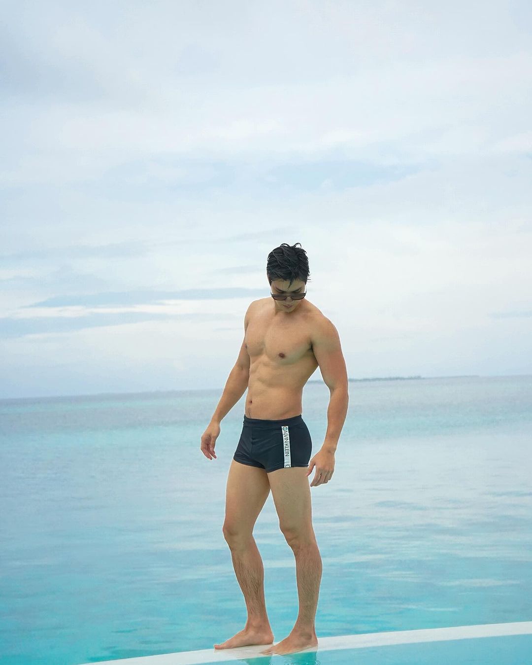 ไมค์ - ภัทรเดช สงวนความดี