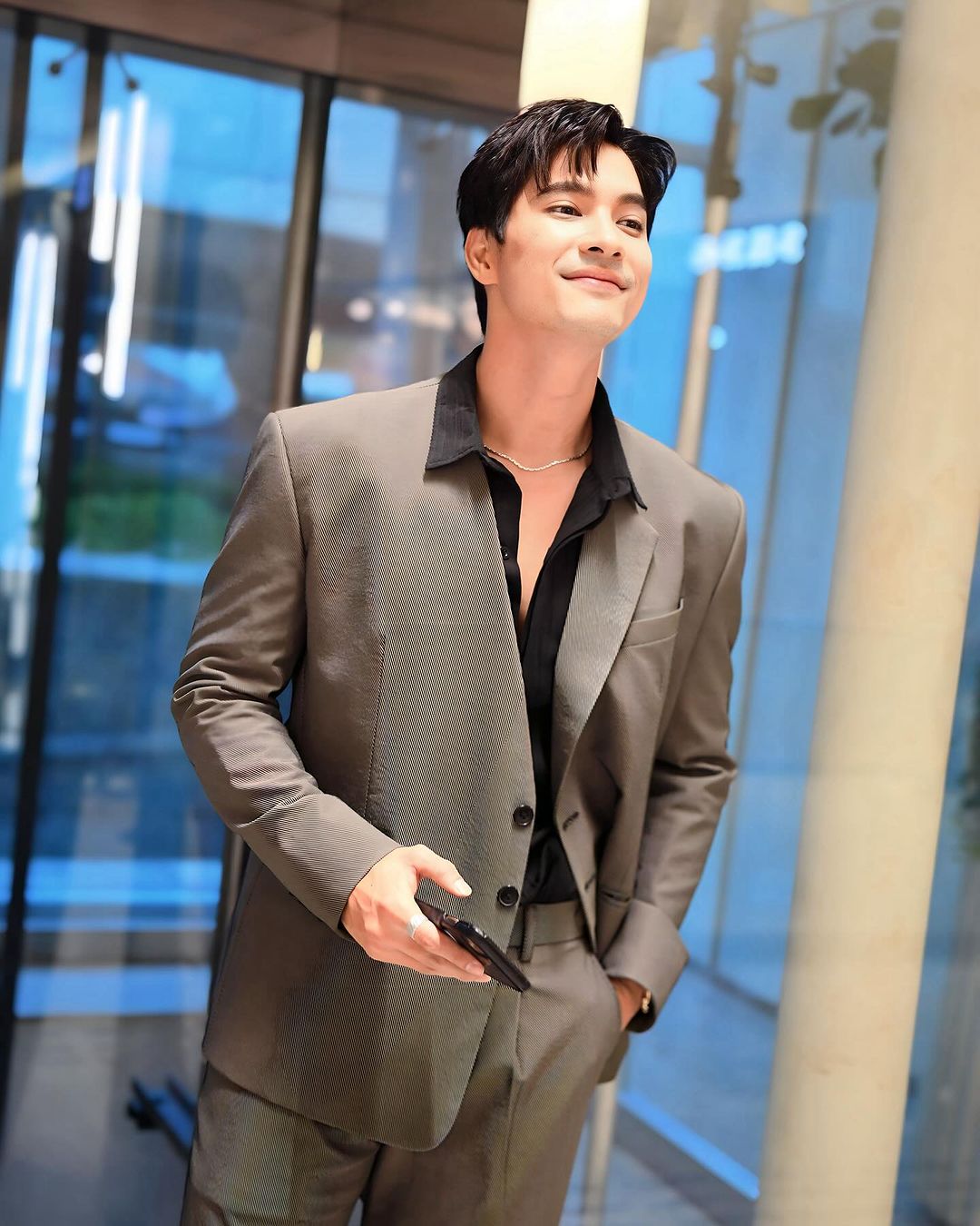 ไมค์ - ภัทรเดช สงวนความดี