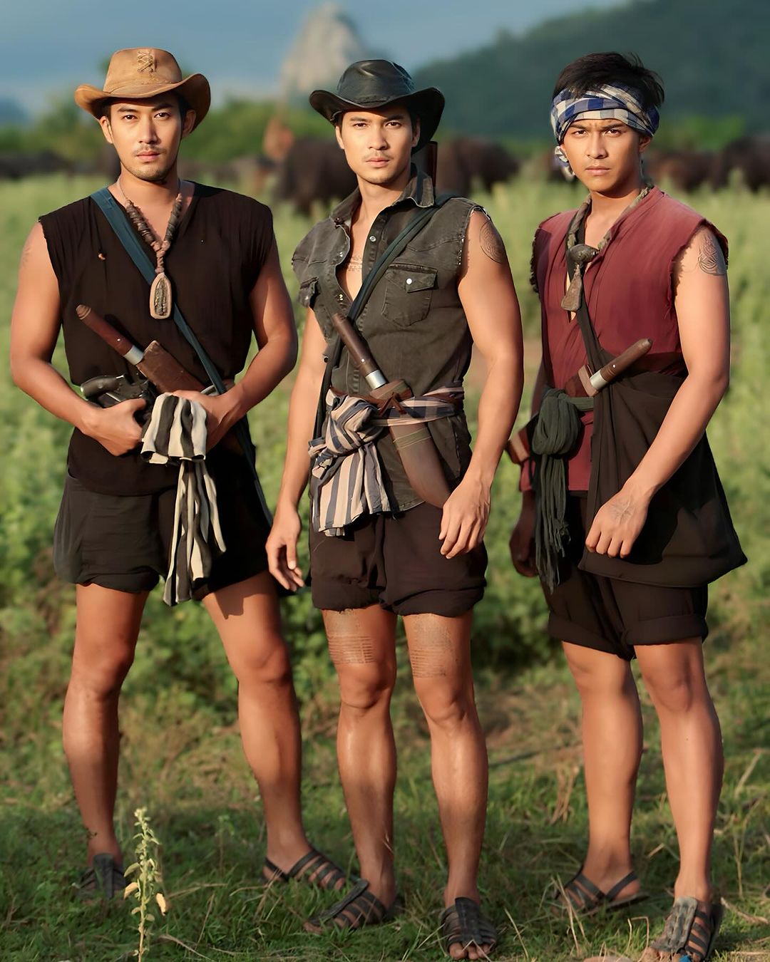 ไมค์ - ภัทรเดช สงวนความดี