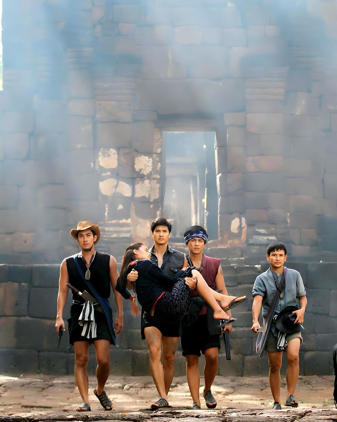 ไมค์ - ภัทรเดช สงวนความดี