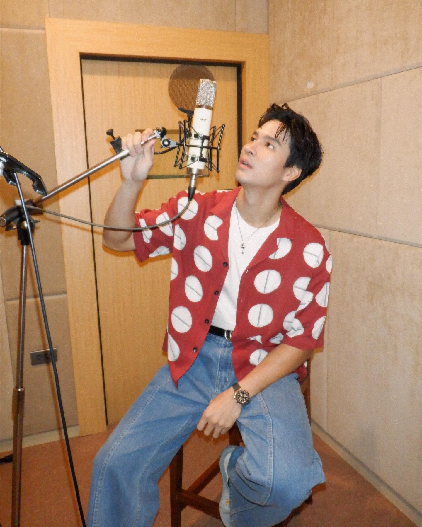 ไมค์ - ภัทรเดช สงวนความดี