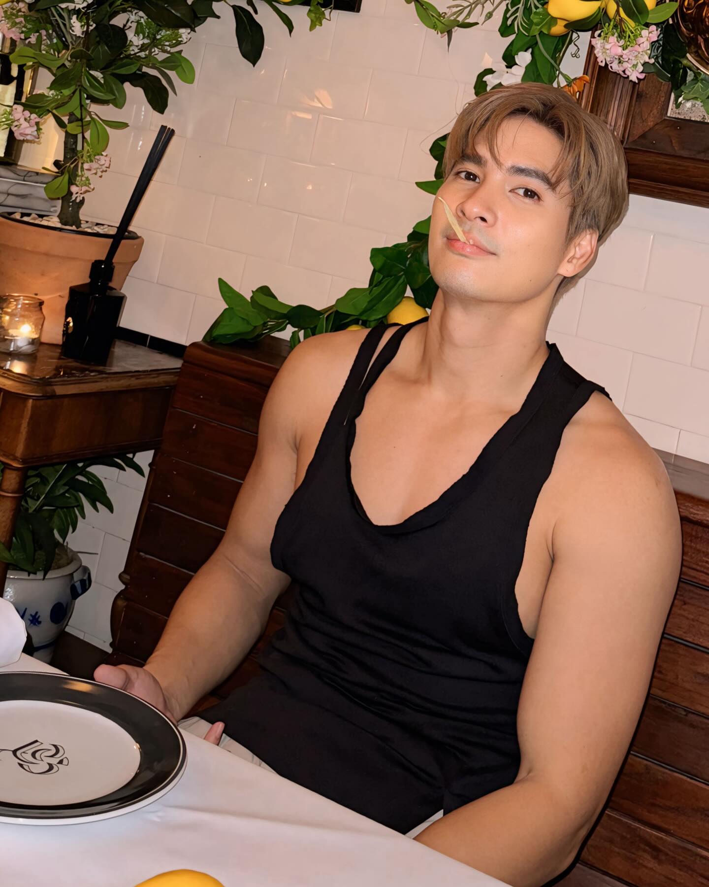 ไมค์ - ภัทรเดช สงวนความดี