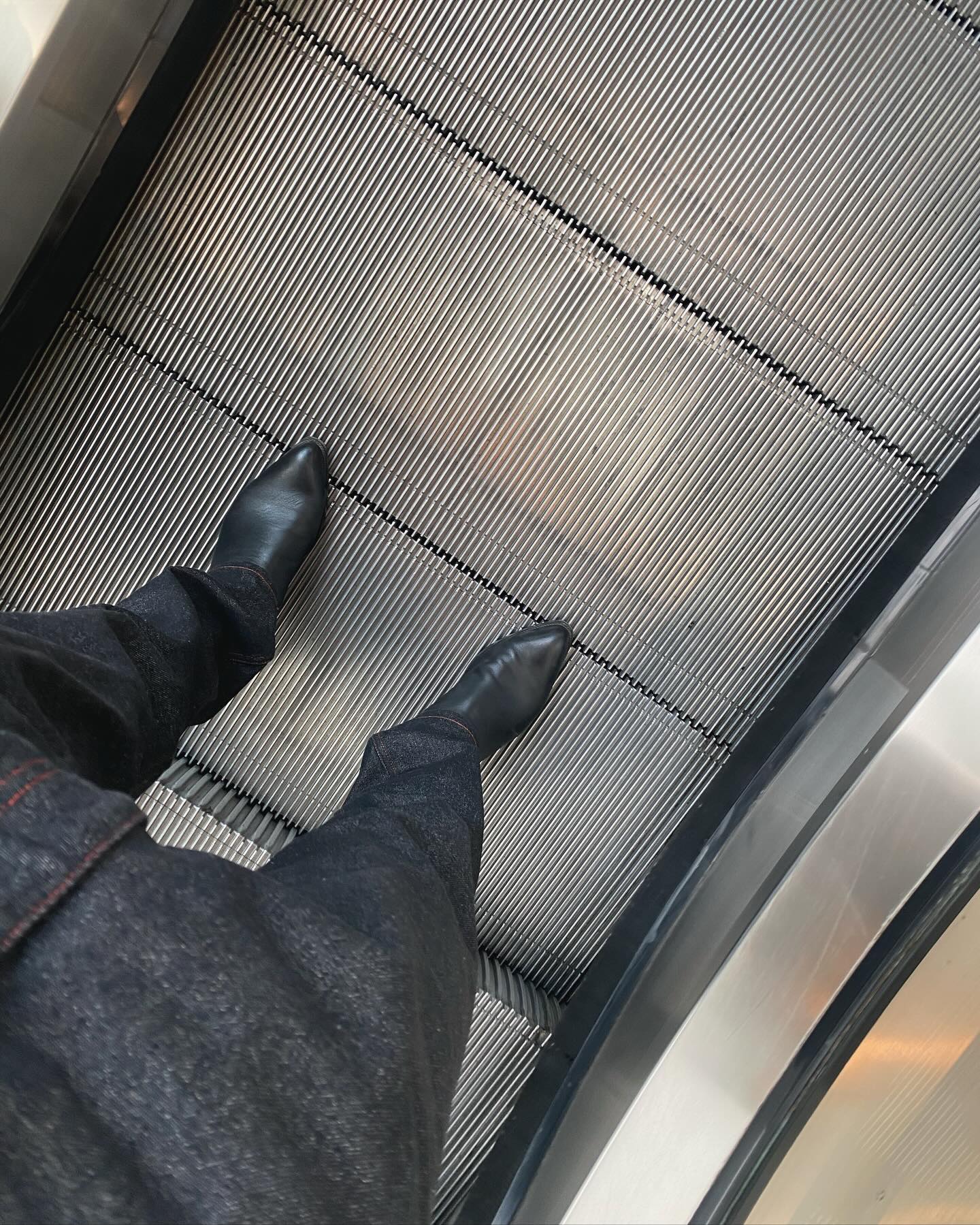 ไมค์ - ภัทรเดช สงวนความดี