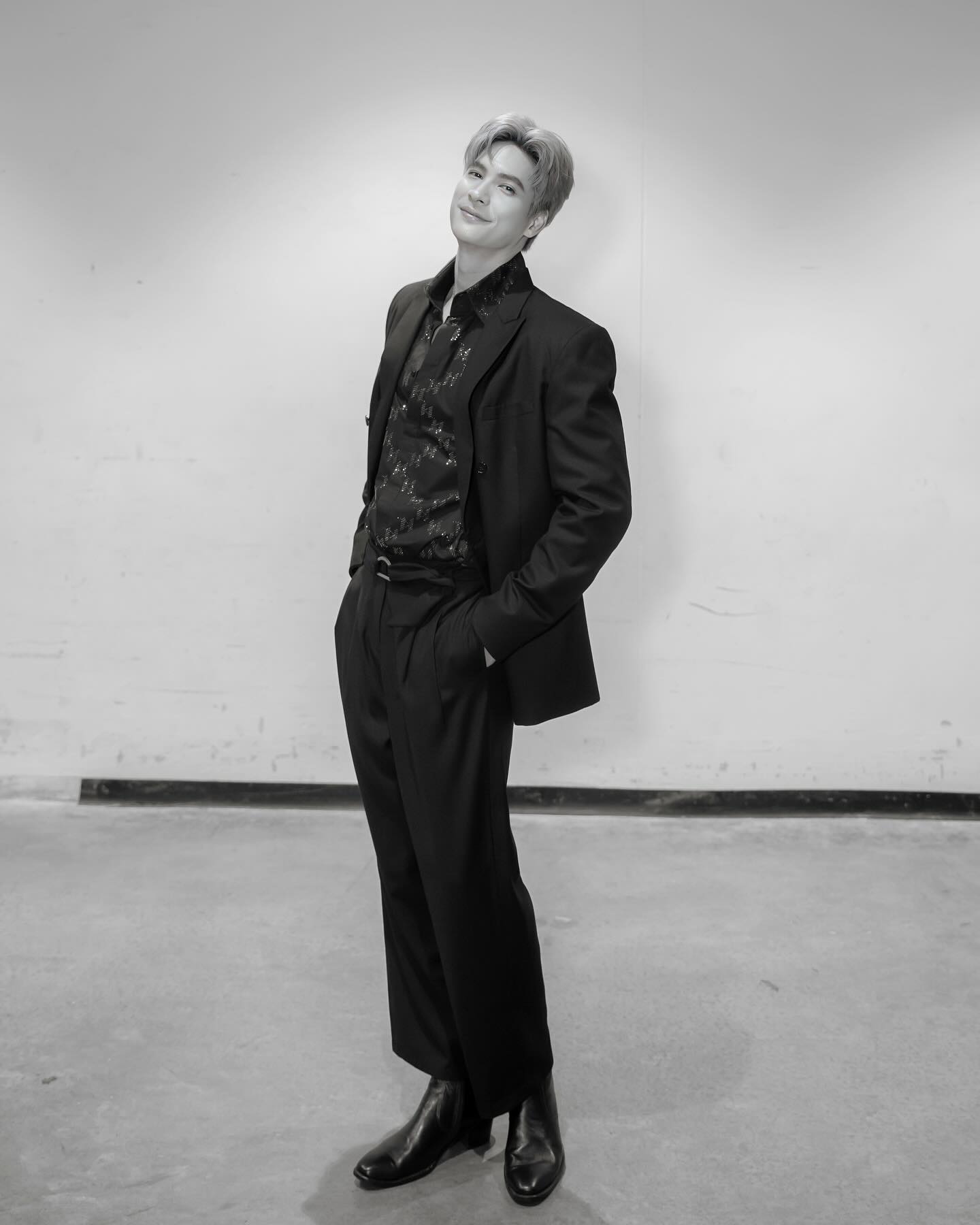 ไมค์ - ภัทรเดช สงวนความดี