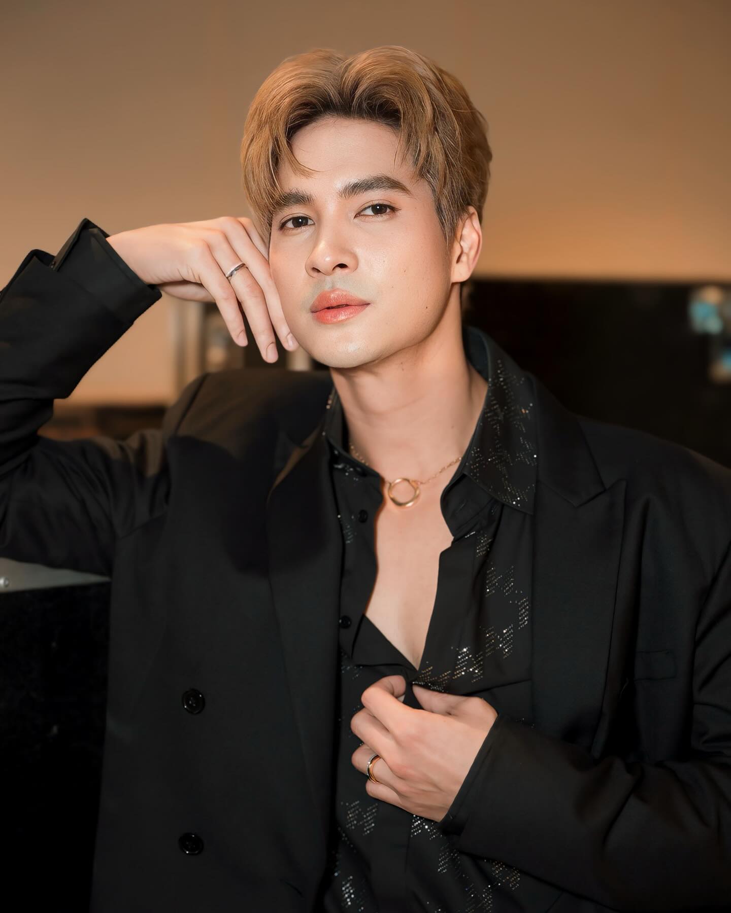 ไมค์ - ภัทรเดช สงวนความดี