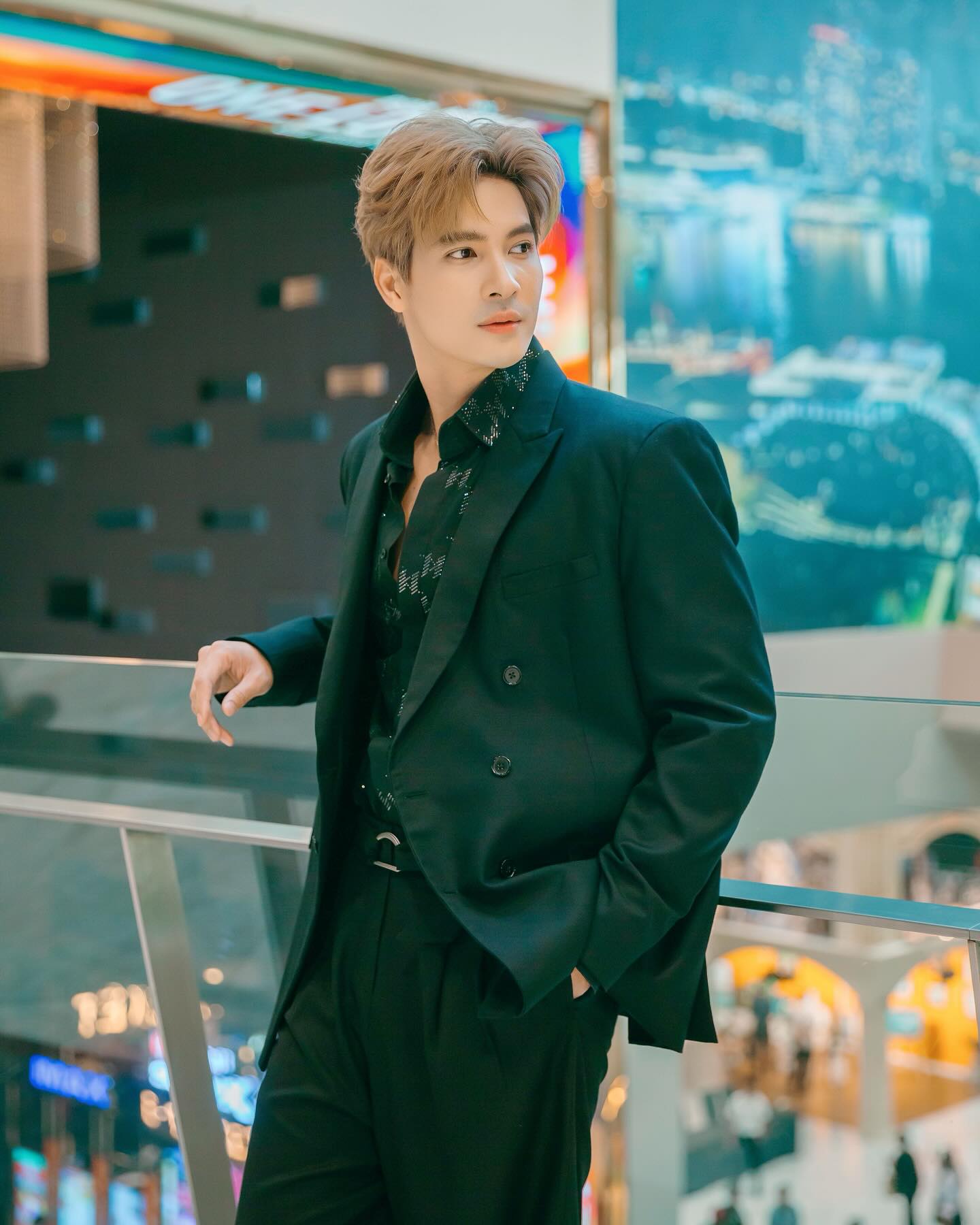 ไมค์ - ภัทรเดช สงวนความดี