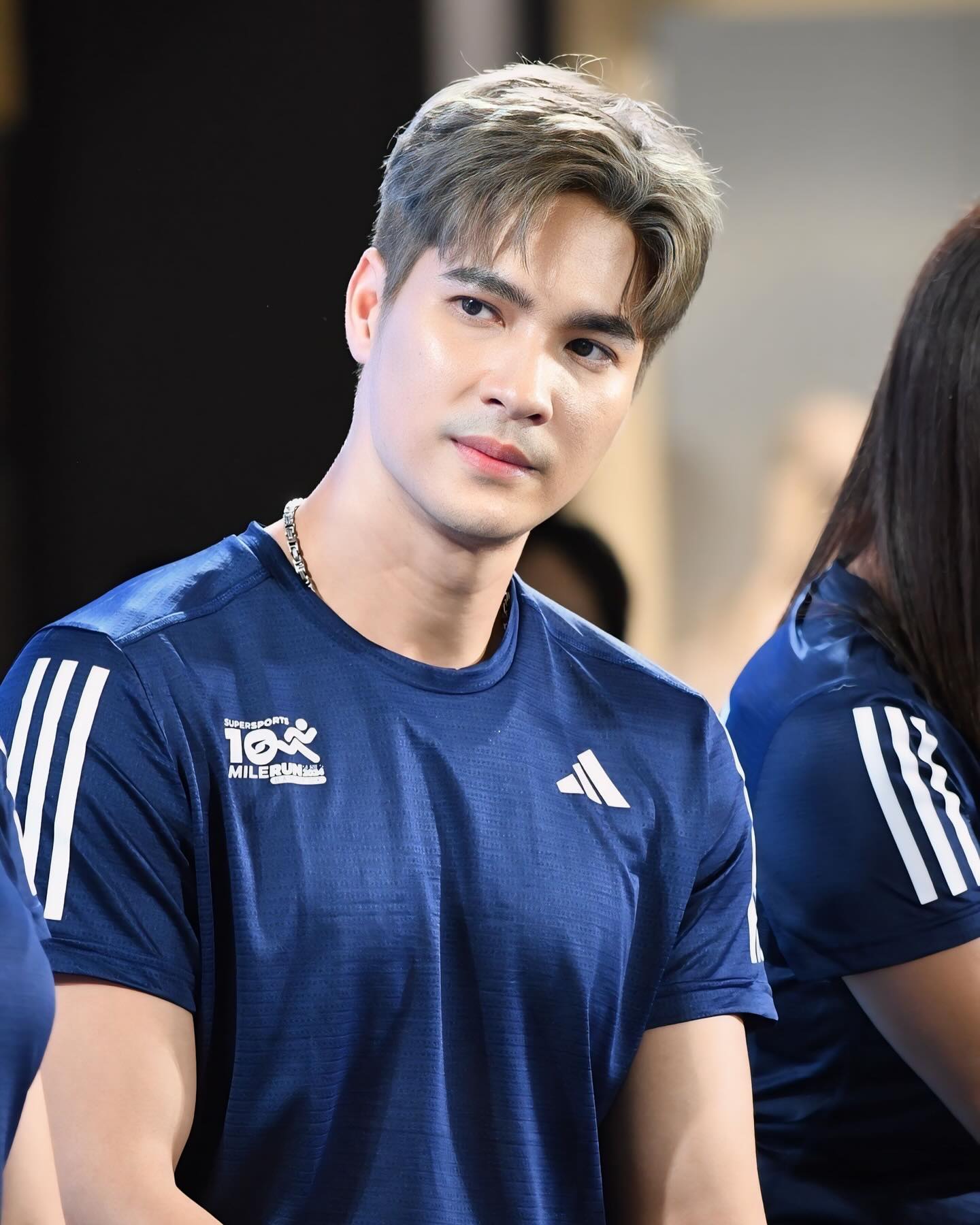 ไมค์ - ภัทรเดช สงวนความดี