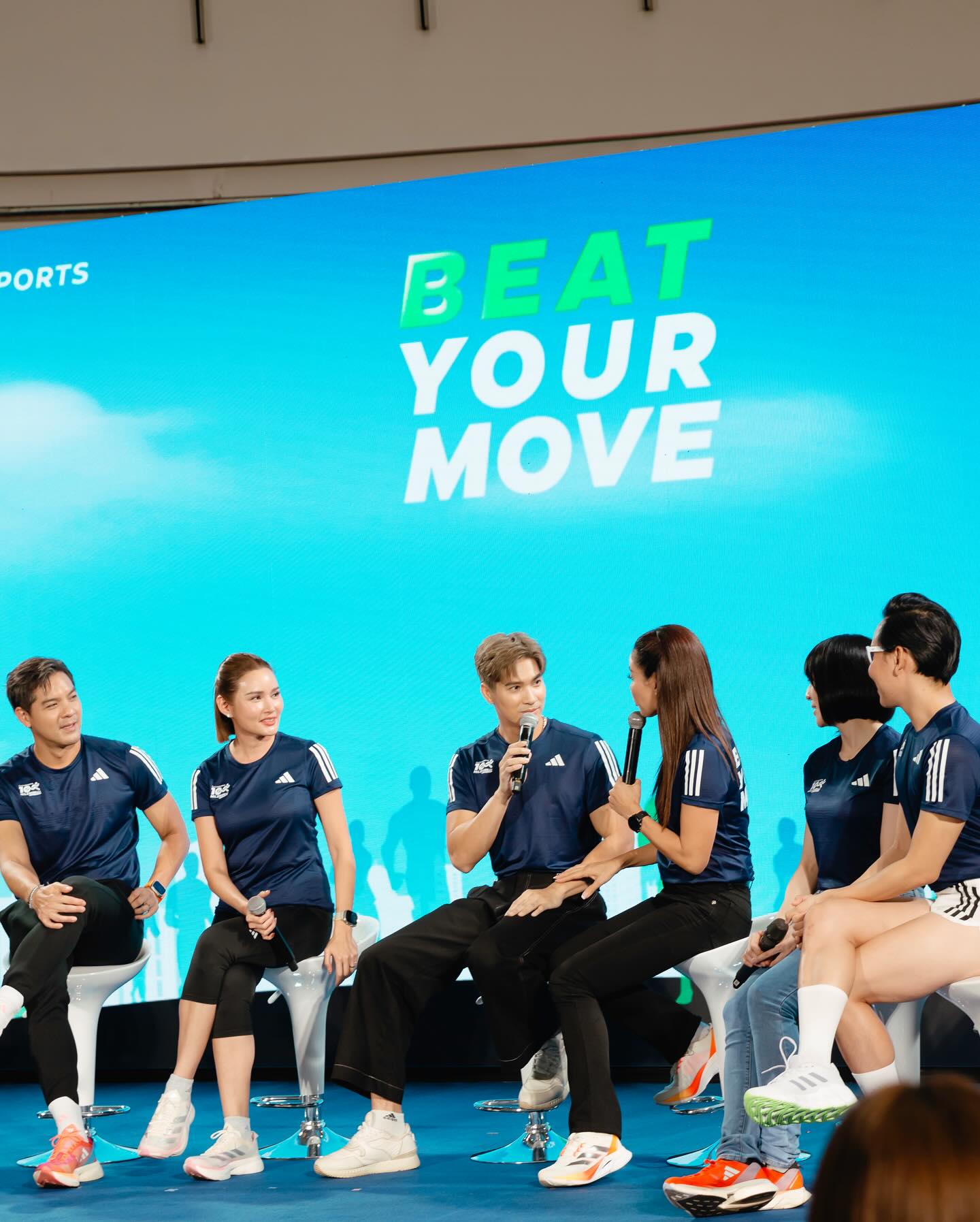 ไมค์ - ภัทรเดช สงวนความดี