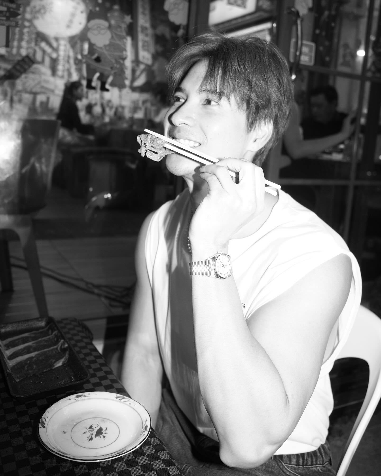 ไมค์ - ภัทรเดช สงวนความดี