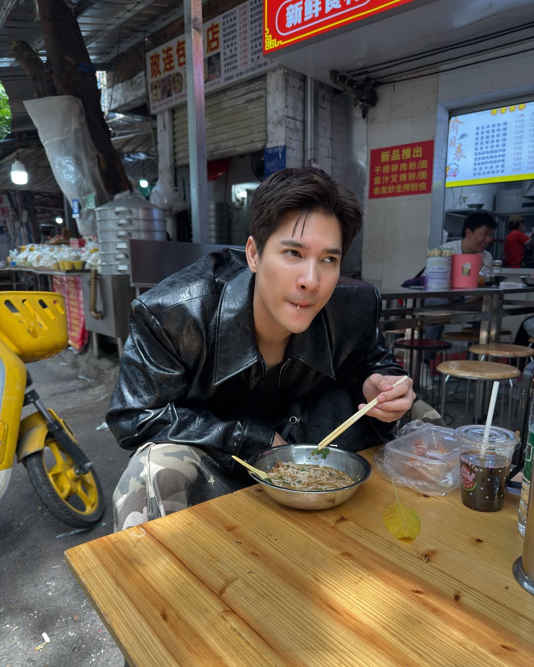 ไมค์ - ภัทรเดช สงวนความดี
