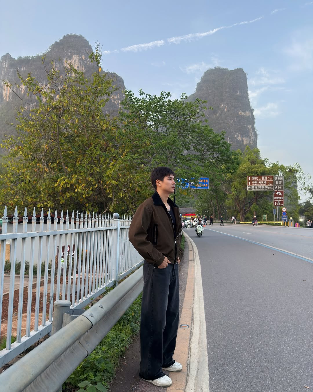 ไมค์ - ภัทรเดช สงวนความดี