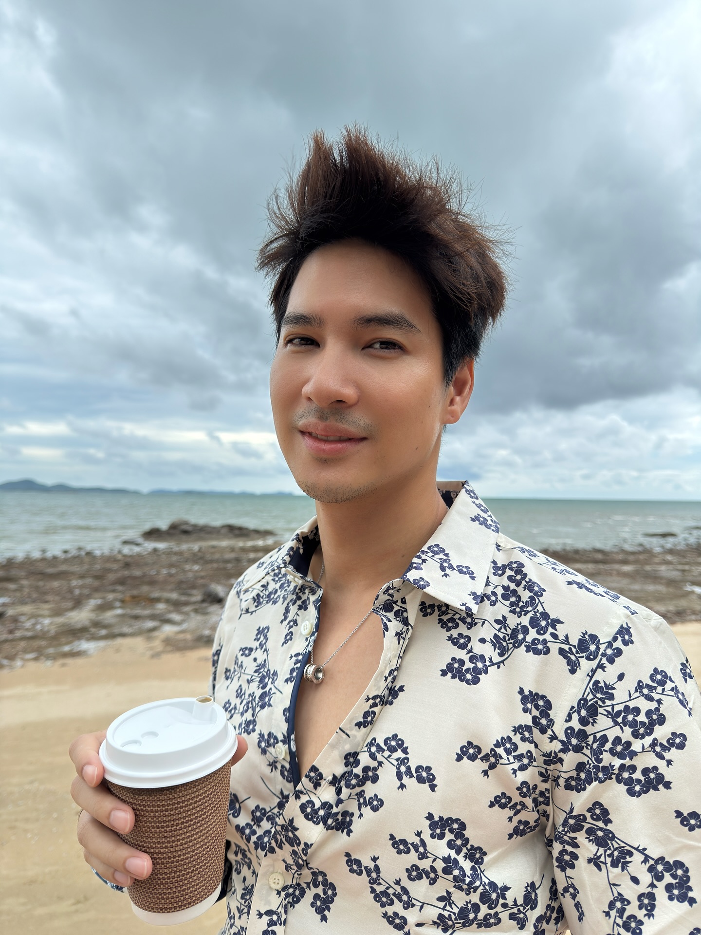 ไมค์ - ภัทรเดช สงวนความดี