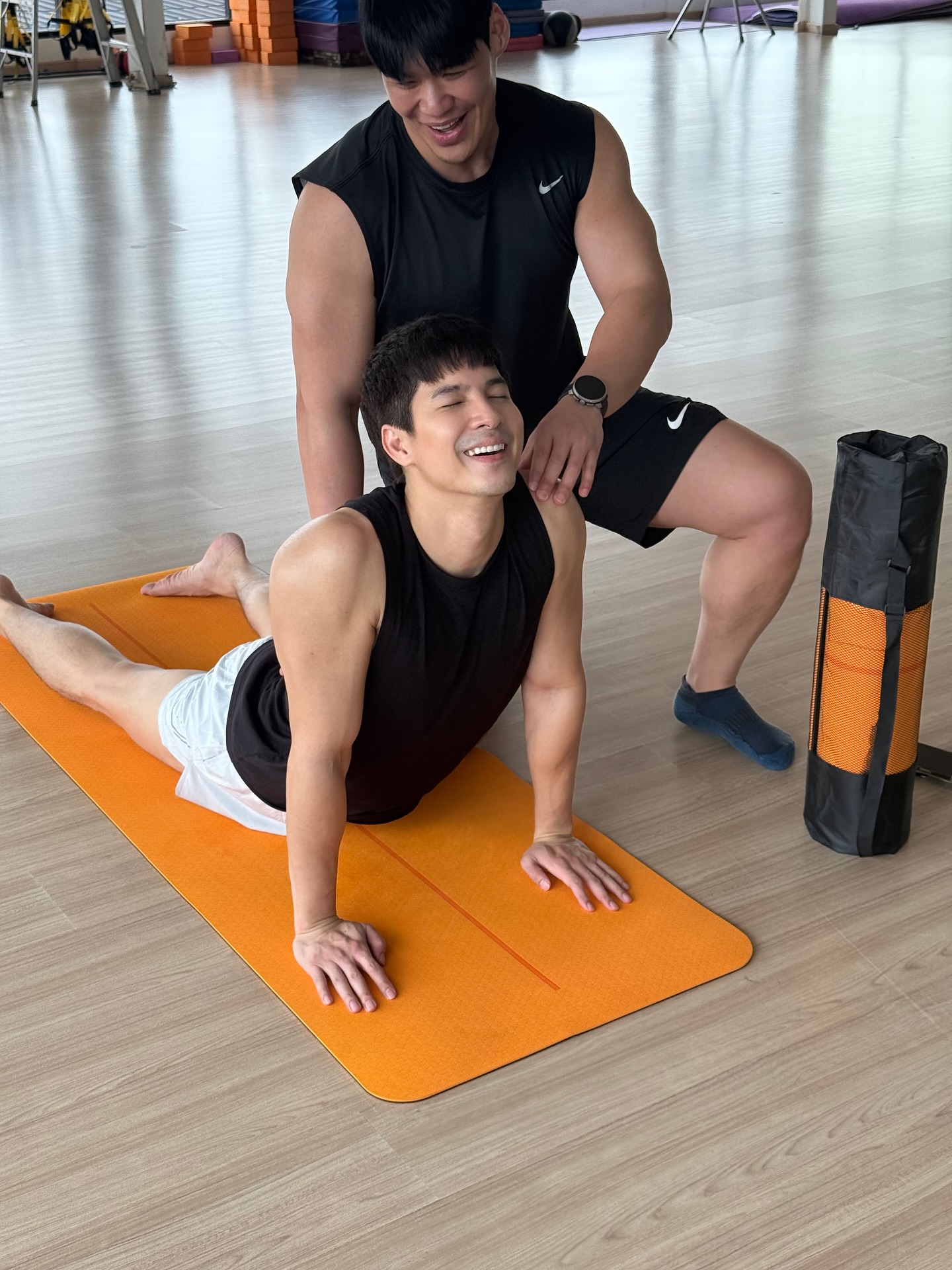 ไมค์ - ภัทรเดช สงวนความดี