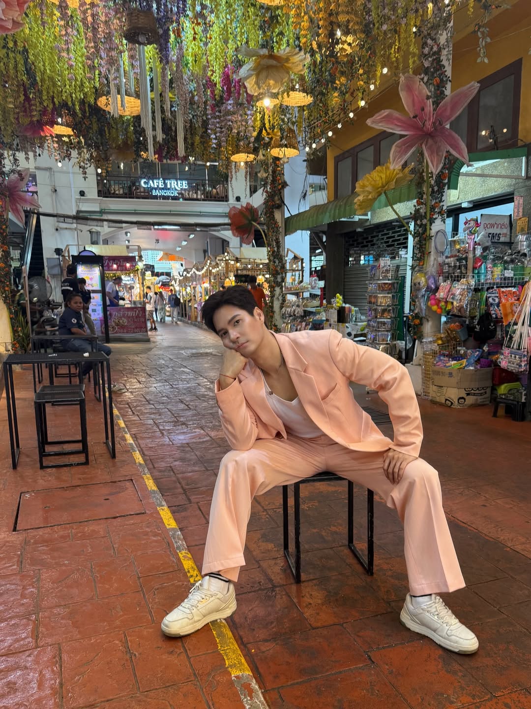 ไมค์ - ภัทรเดช สงวนความดี