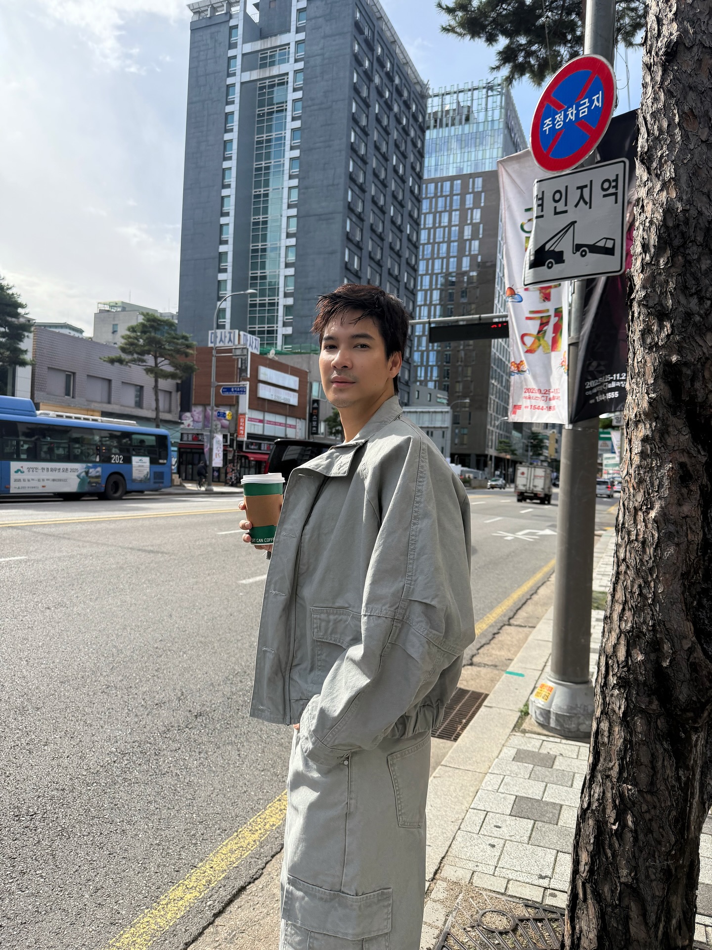 ไมค์ - ภัทรเดช สงวนความดี