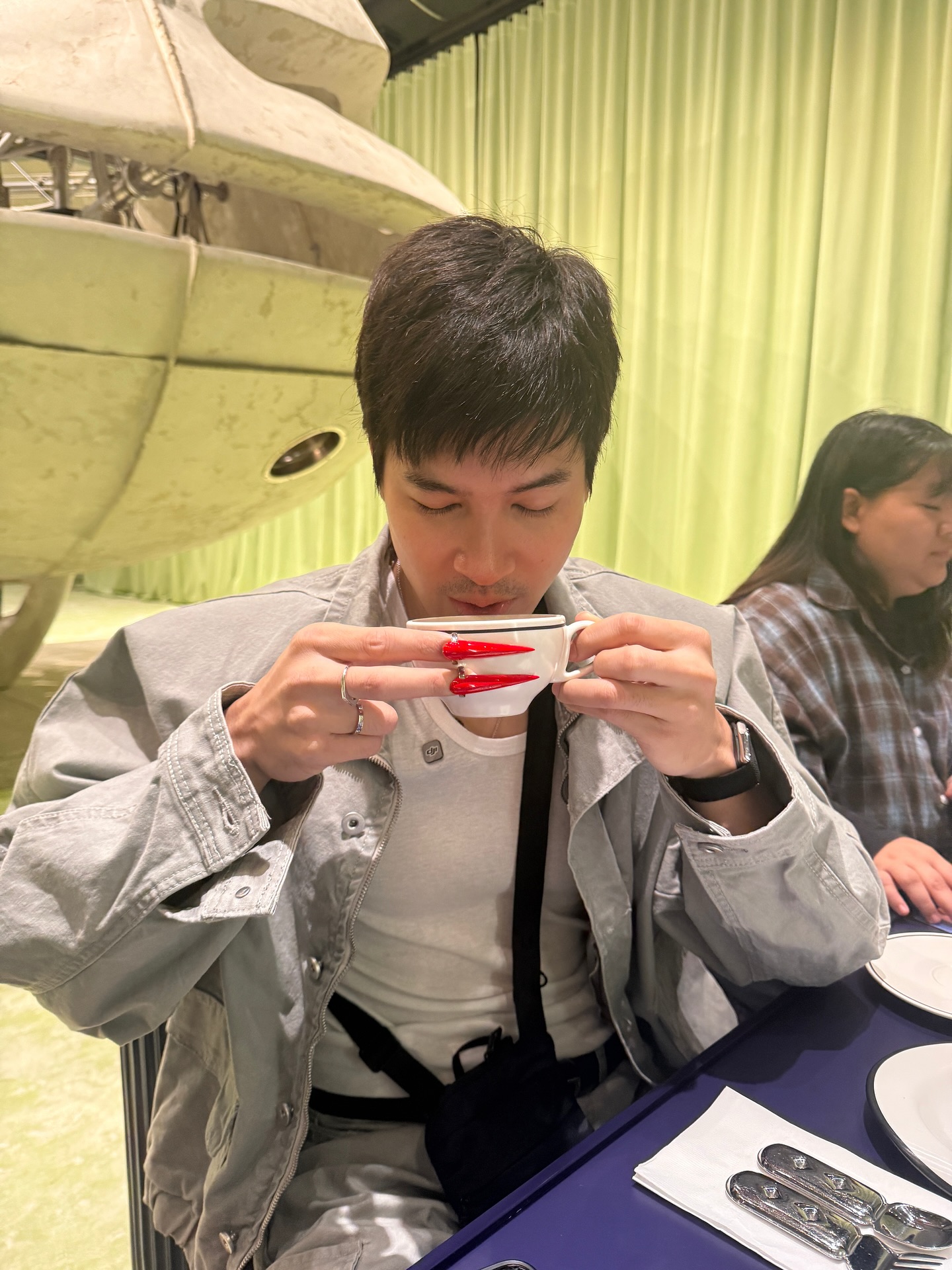 ไมค์ - ภัทรเดช สงวนความดี