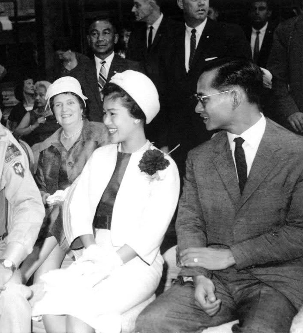 ไมค์ - ภัทรเดช สงวนความดี