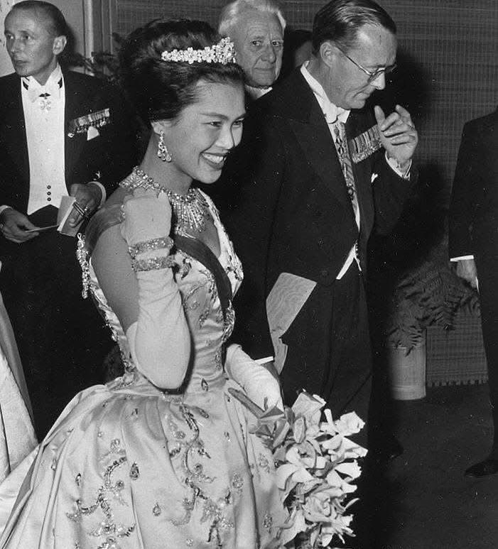 ไมค์ - ภัทรเดช สงวนความดี