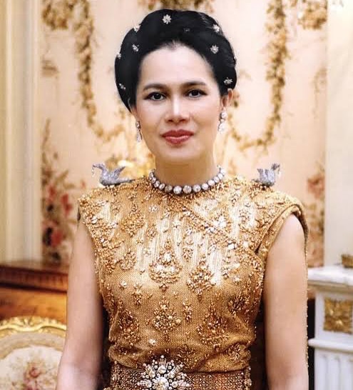 ไมค์ - ภัทรเดช สงวนความดี