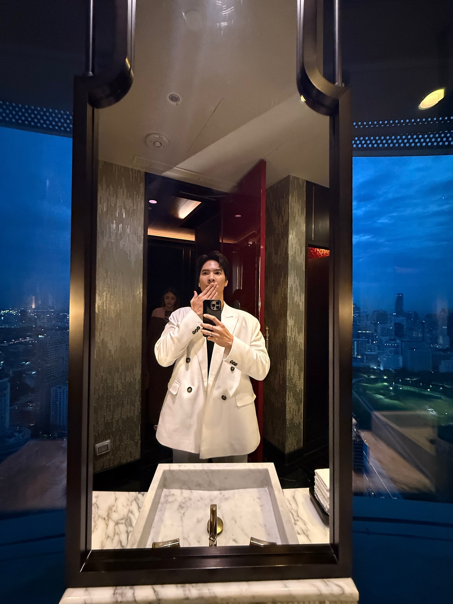 ไมค์ - ภัทรเดช สงวนความดี